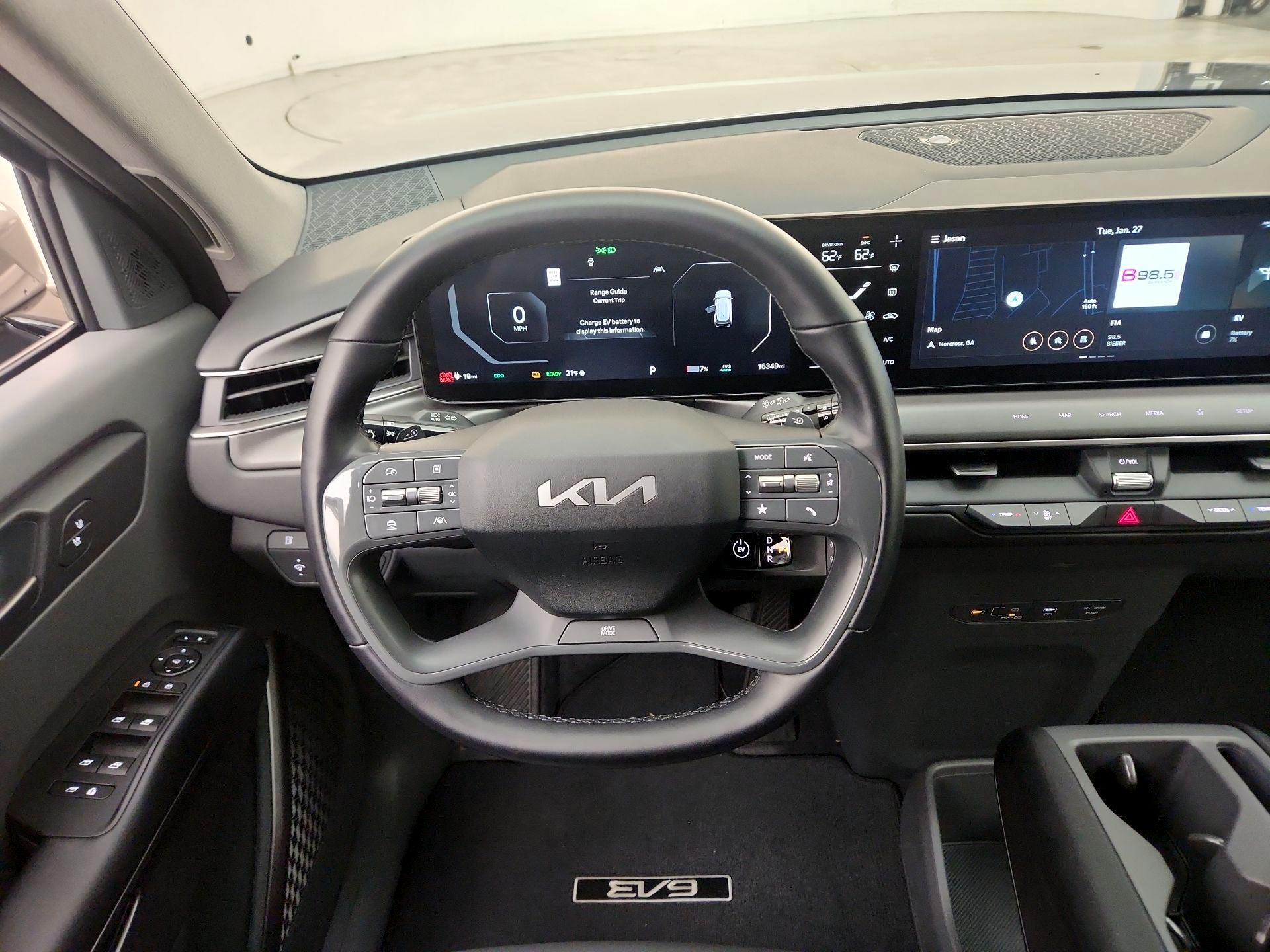 Thumbnail: 2024 Kia EV9 - 10