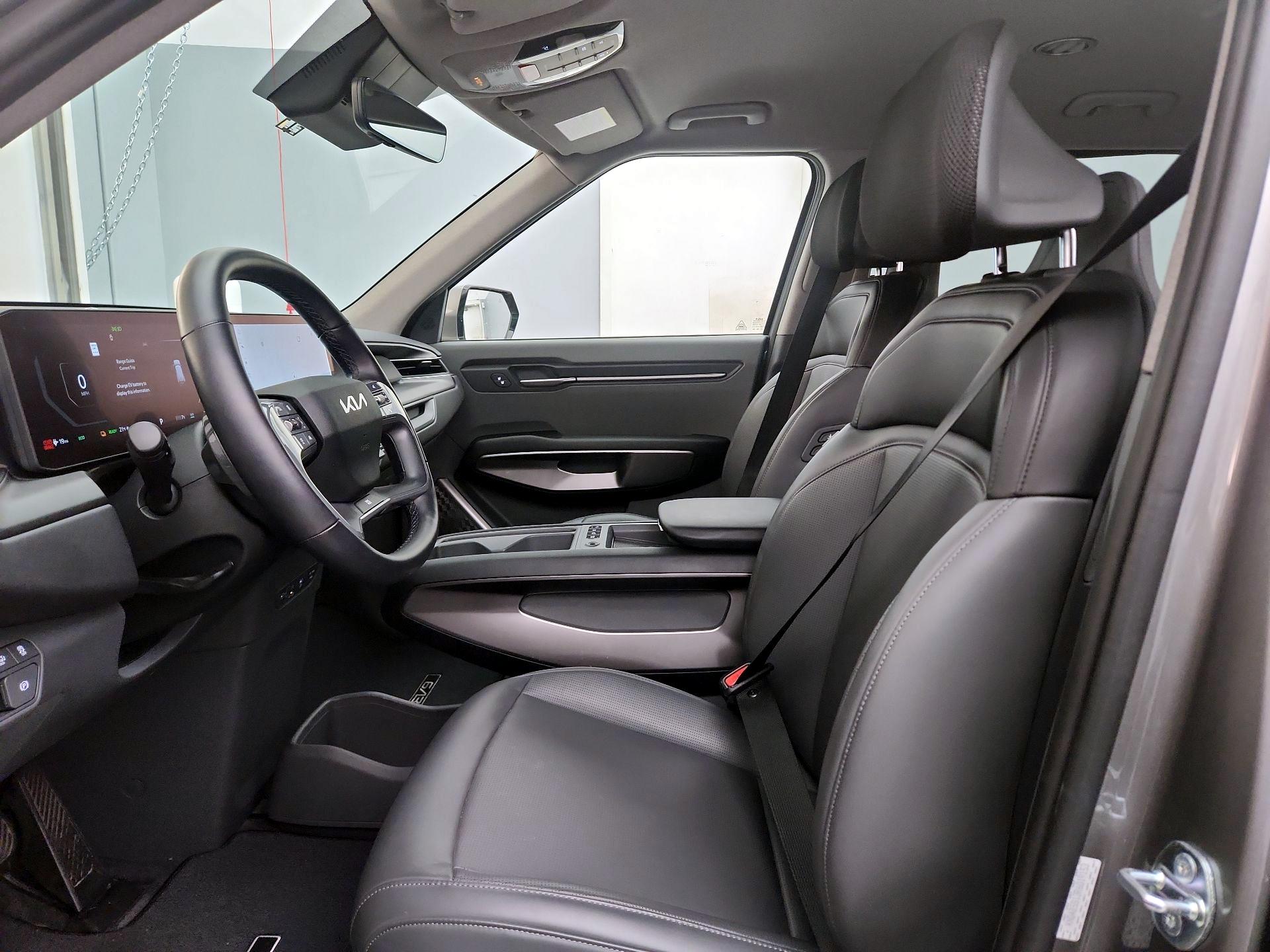 Thumbnail: 2024 Kia EV9 - 11