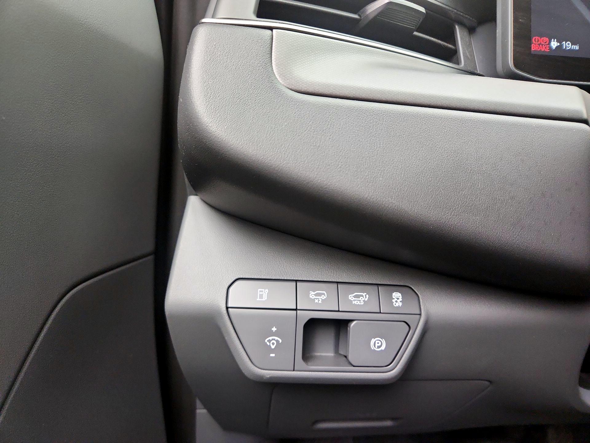 Thumbnail: 2024 Kia EV9 - 13