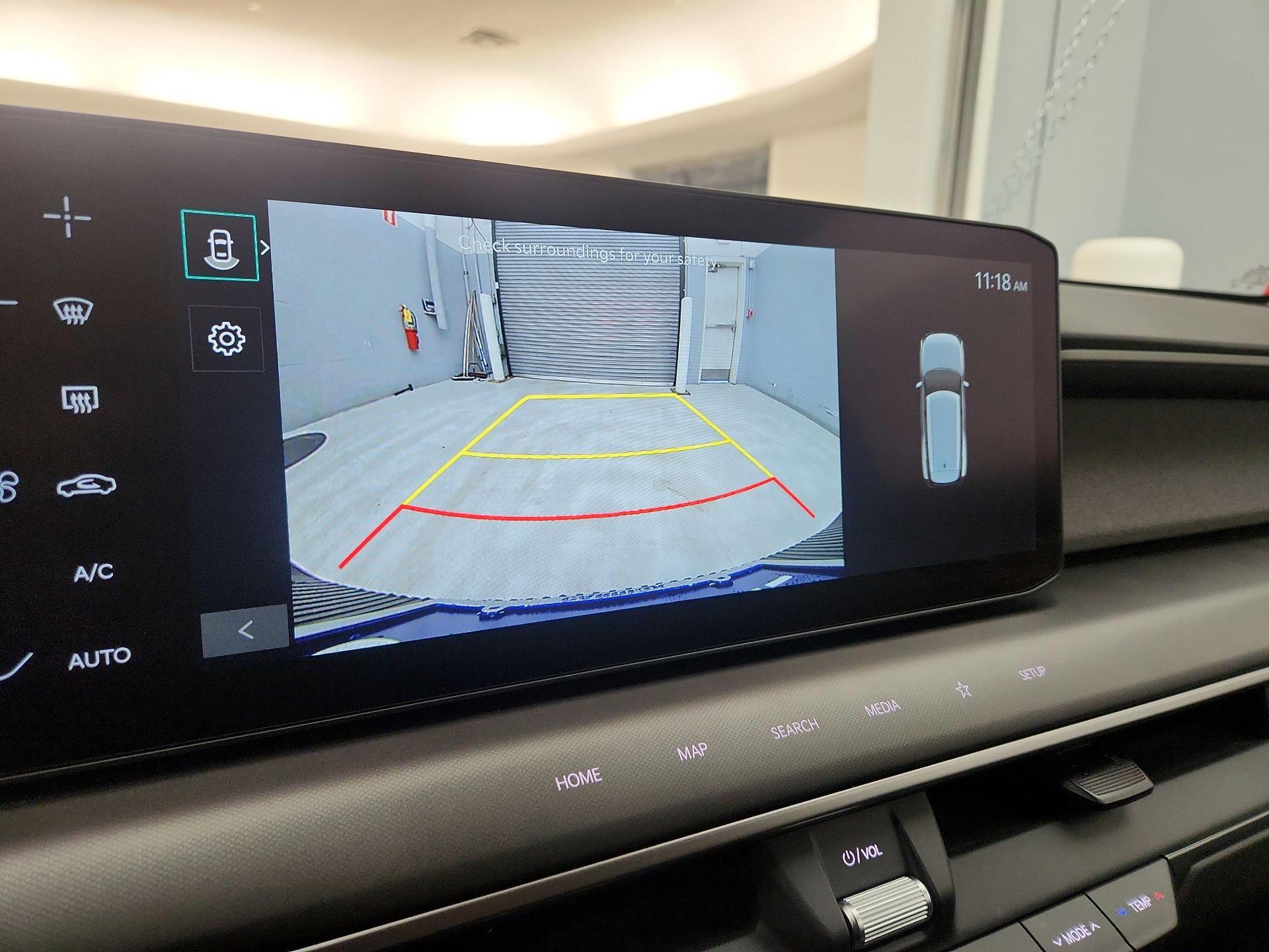 Thumbnail: 2024 Kia EV9 - 15