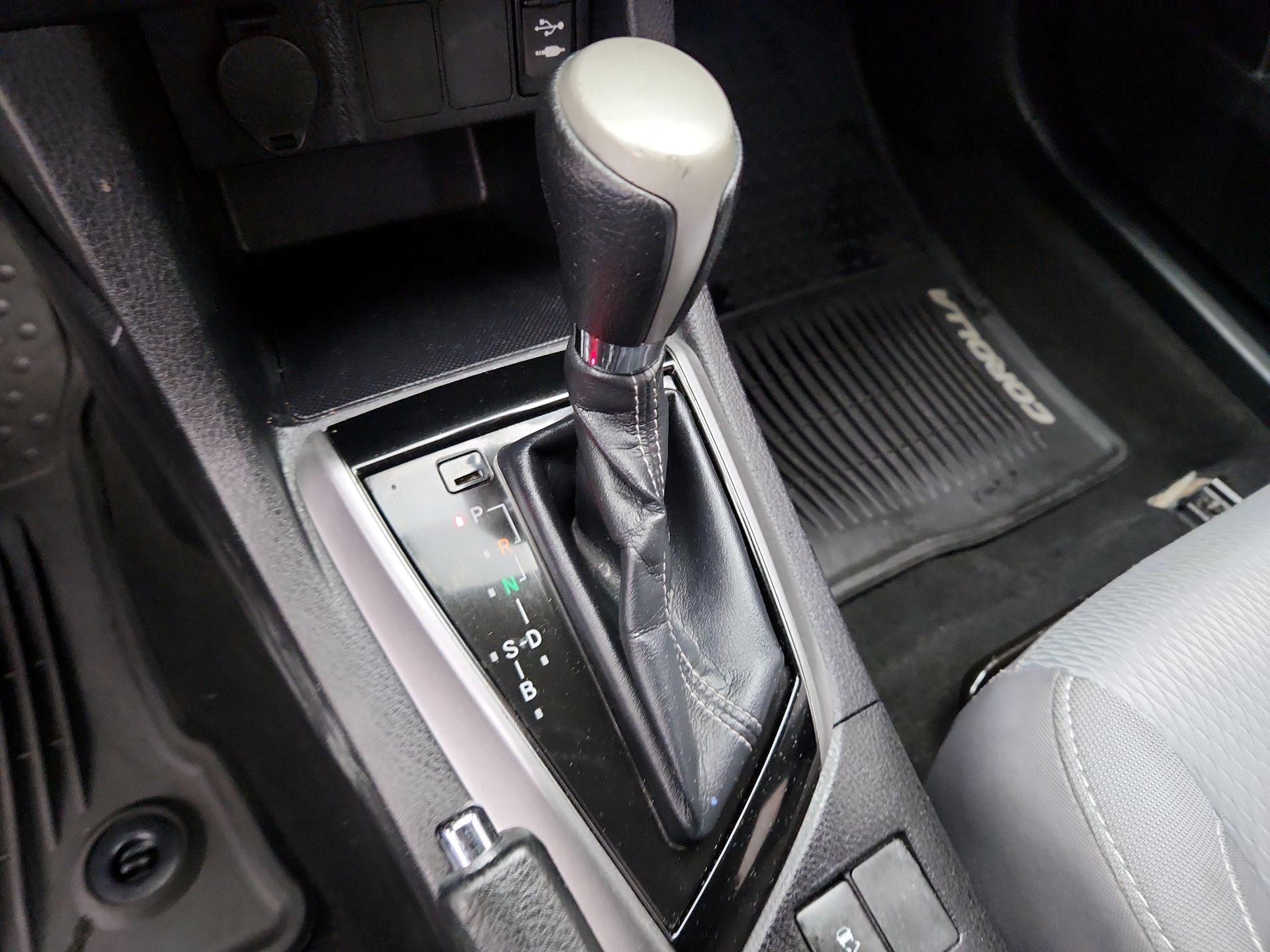 Thumbnail: 2016 Toyota Corolla - 17