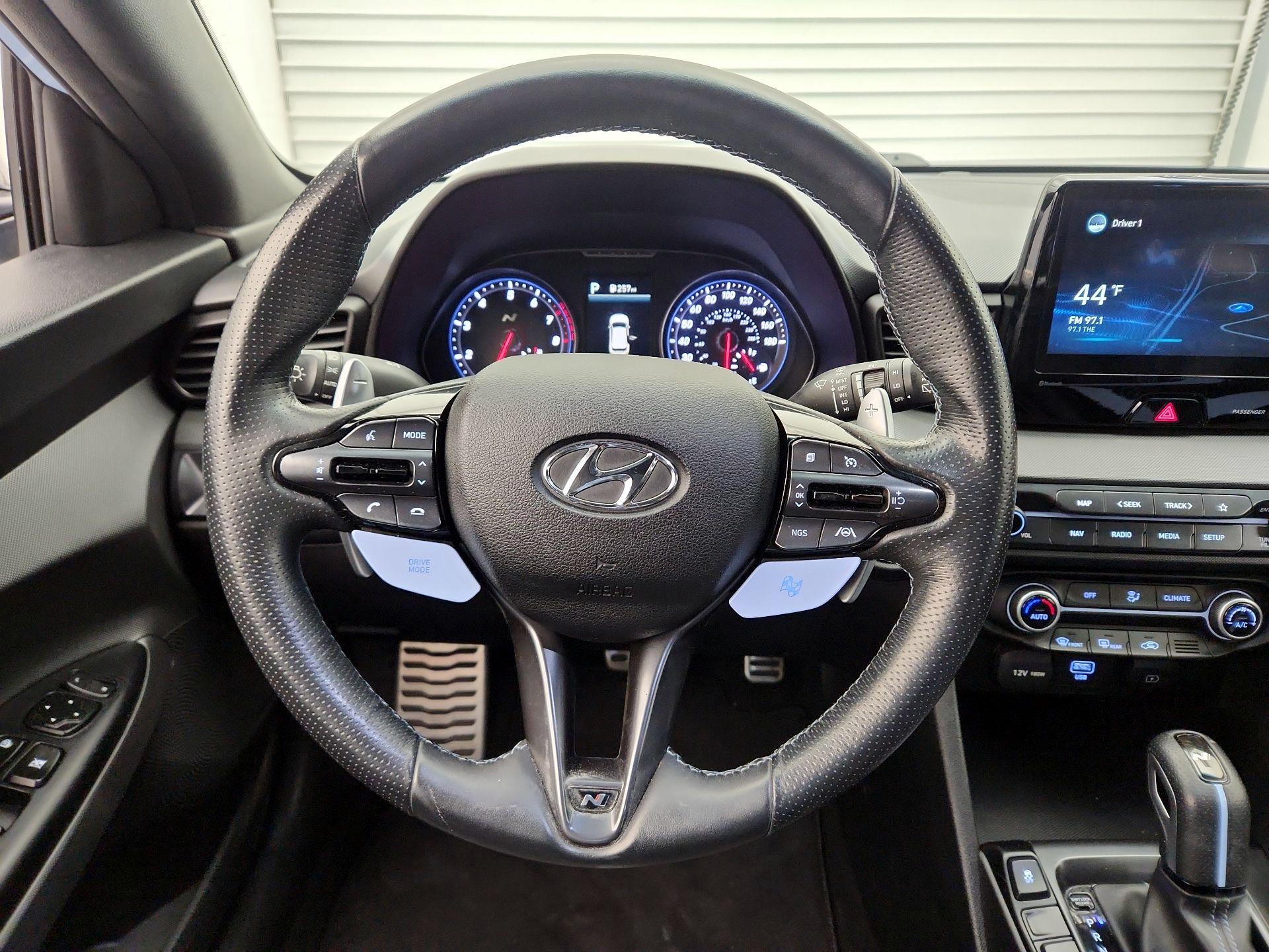 Thumbnail: 2021 Hyundai Veloster - 10