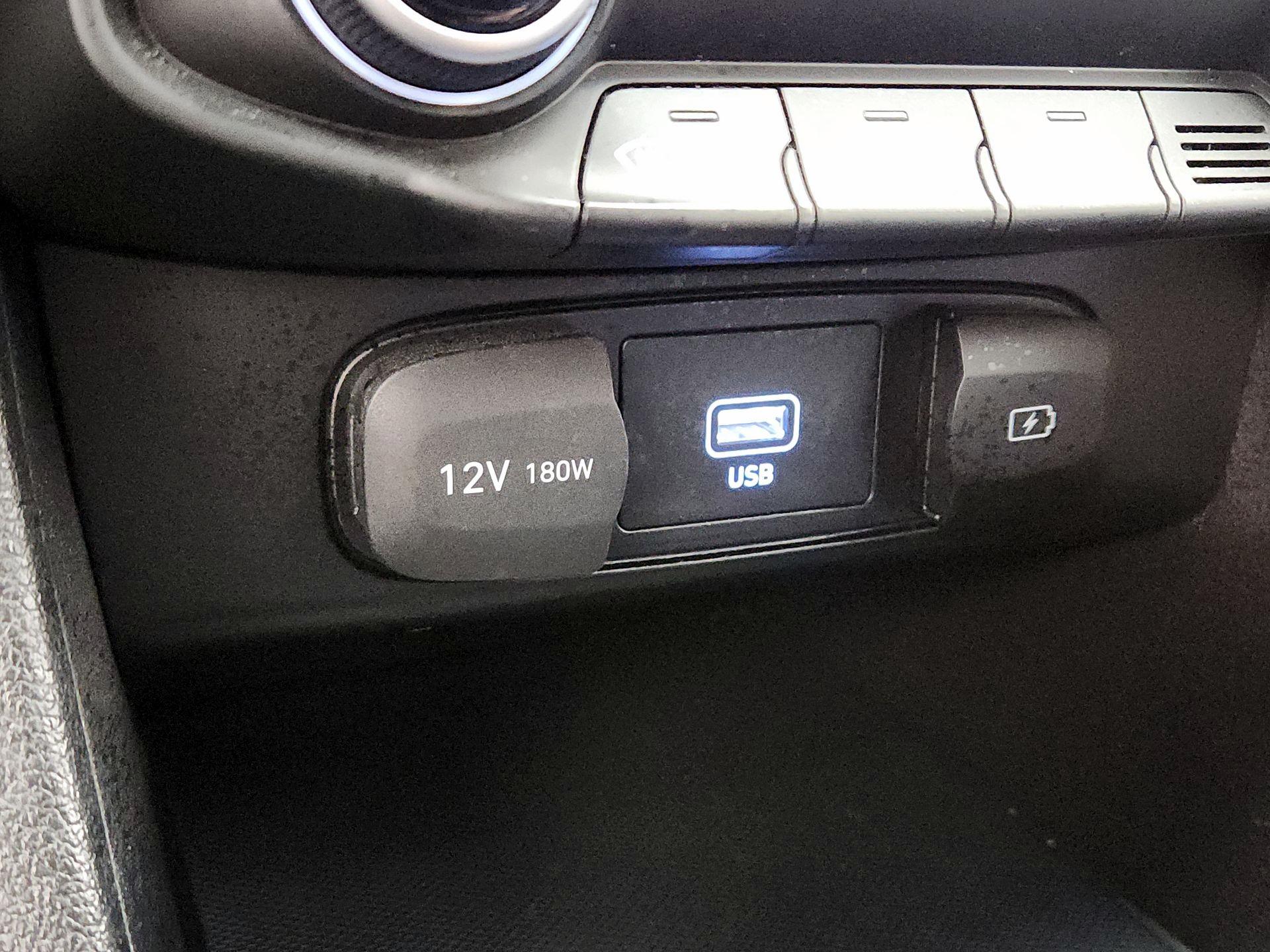 Thumbnail: 2021 Hyundai Veloster - 19