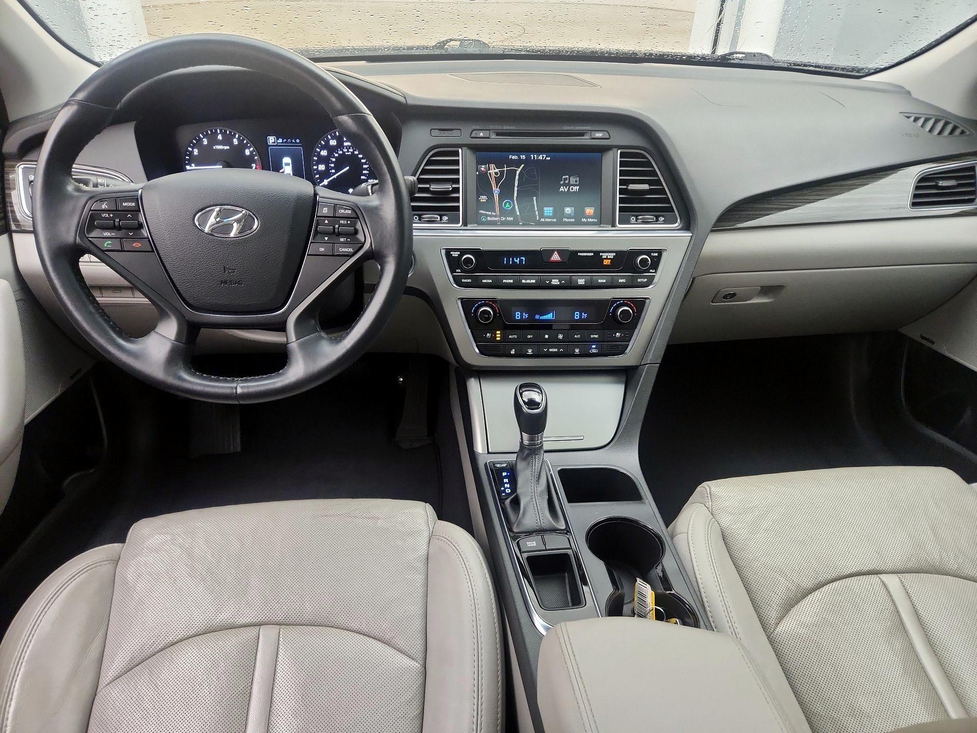 Thumbnail: 2015 Hyundai Sonata - 9