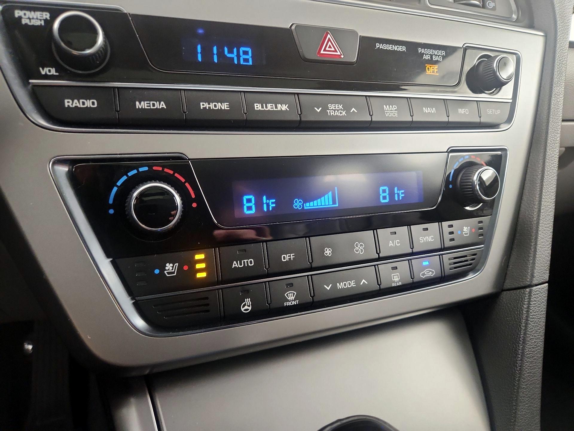 Thumbnail: 2015 Hyundai Sonata - 17