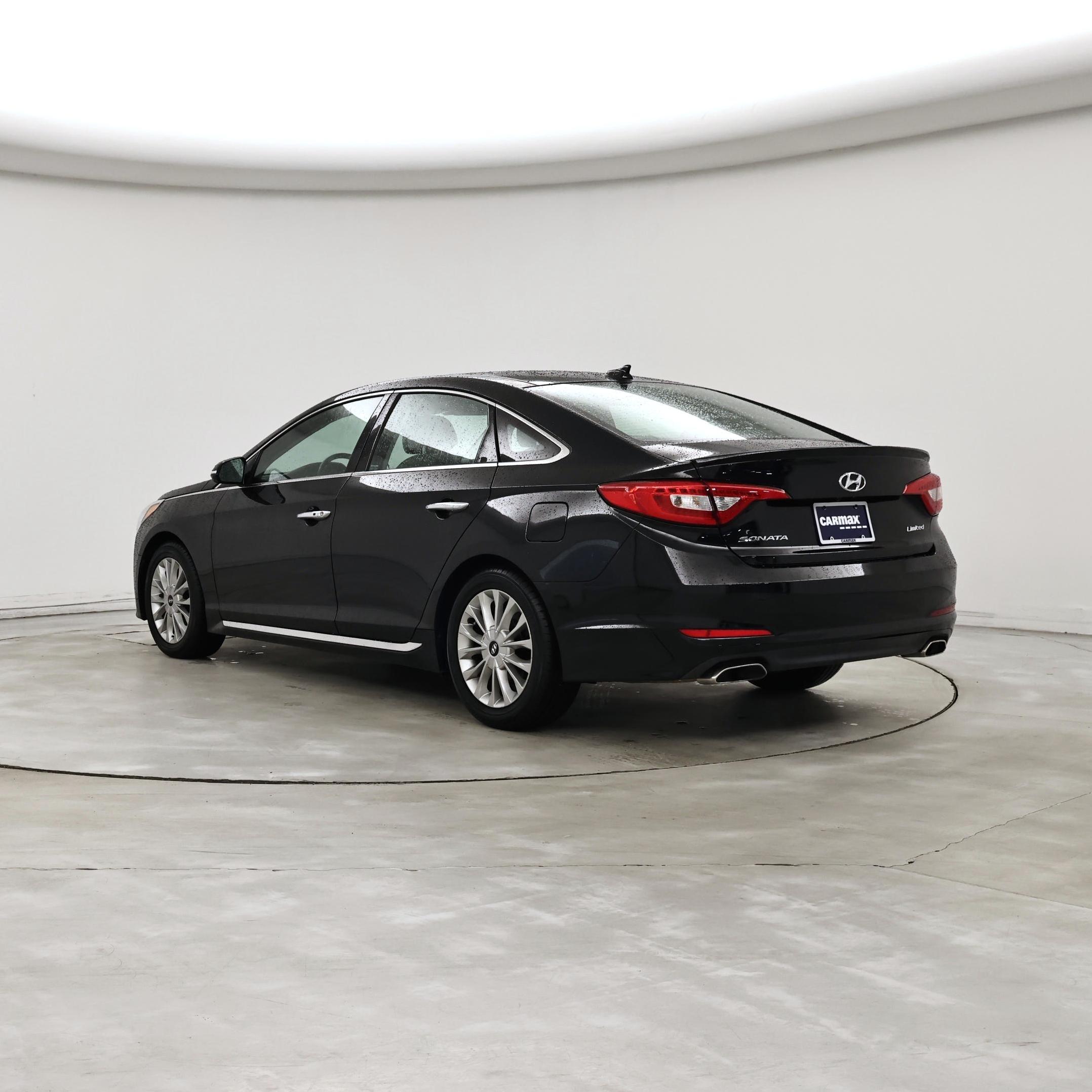 Thumbnail: 2015 Hyundai Sonata - 2
