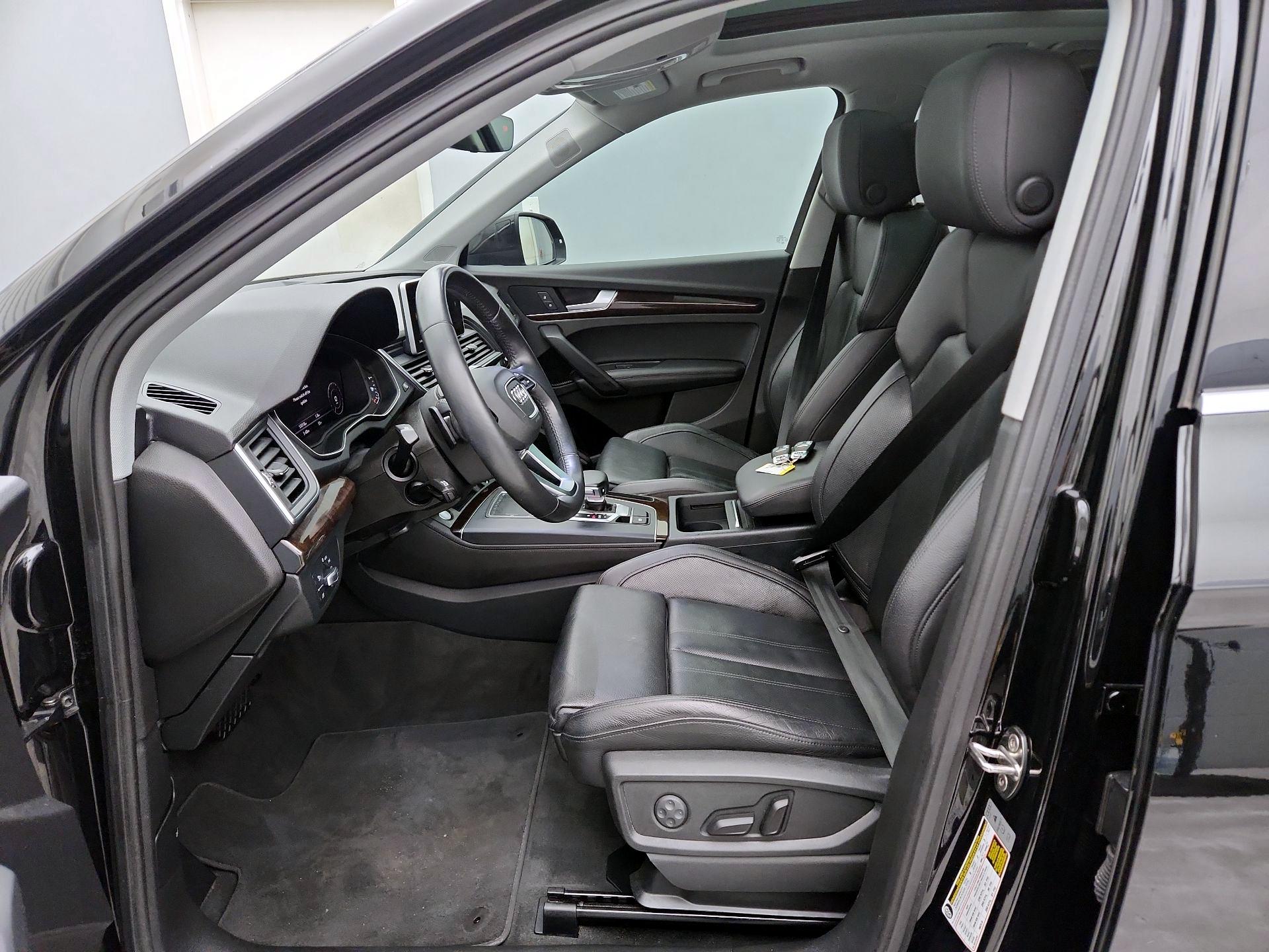 Thumbnail: 2019 Audi Q5 - 11