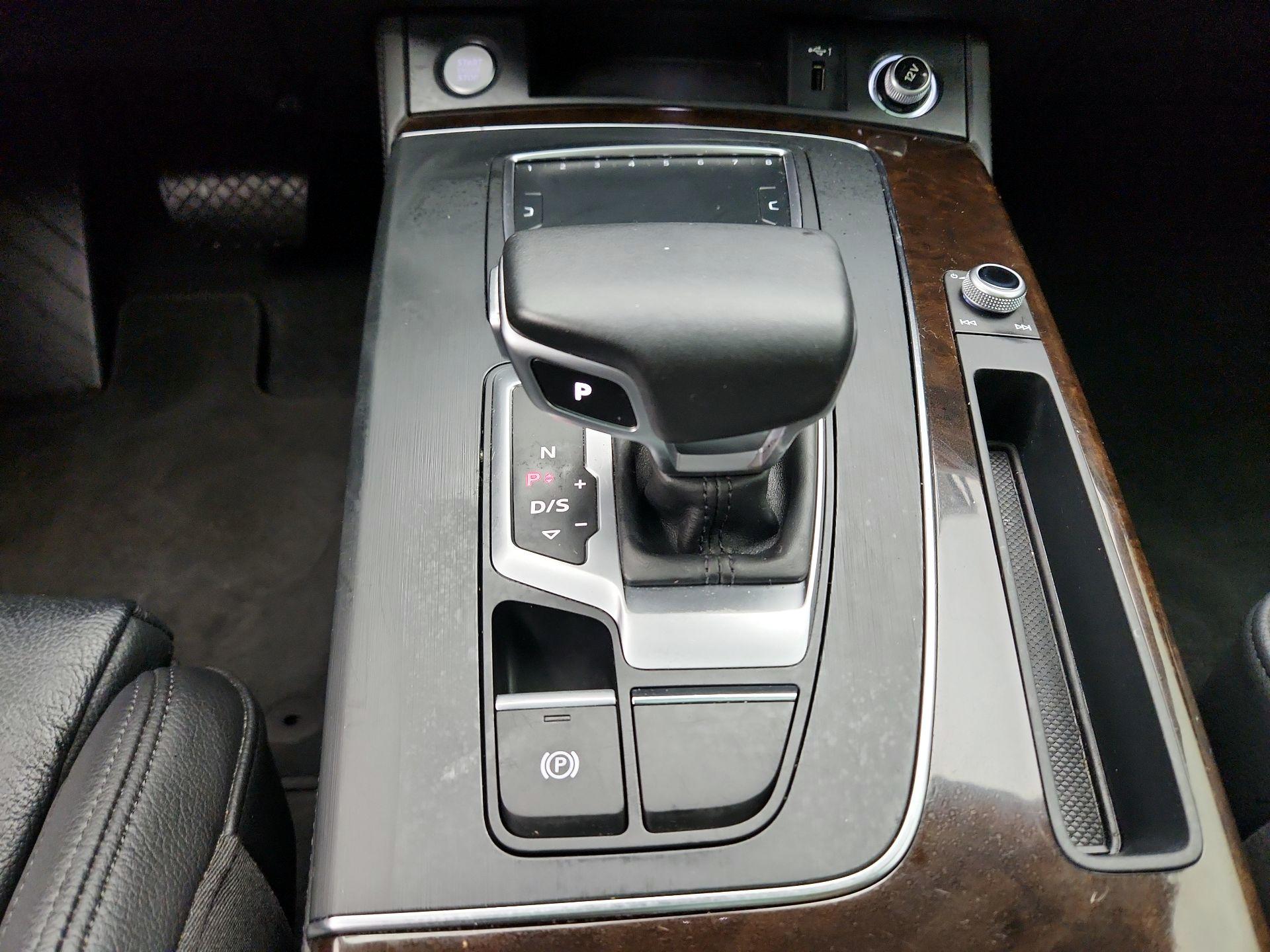 Thumbnail: 2019 Audi Q5 - 18