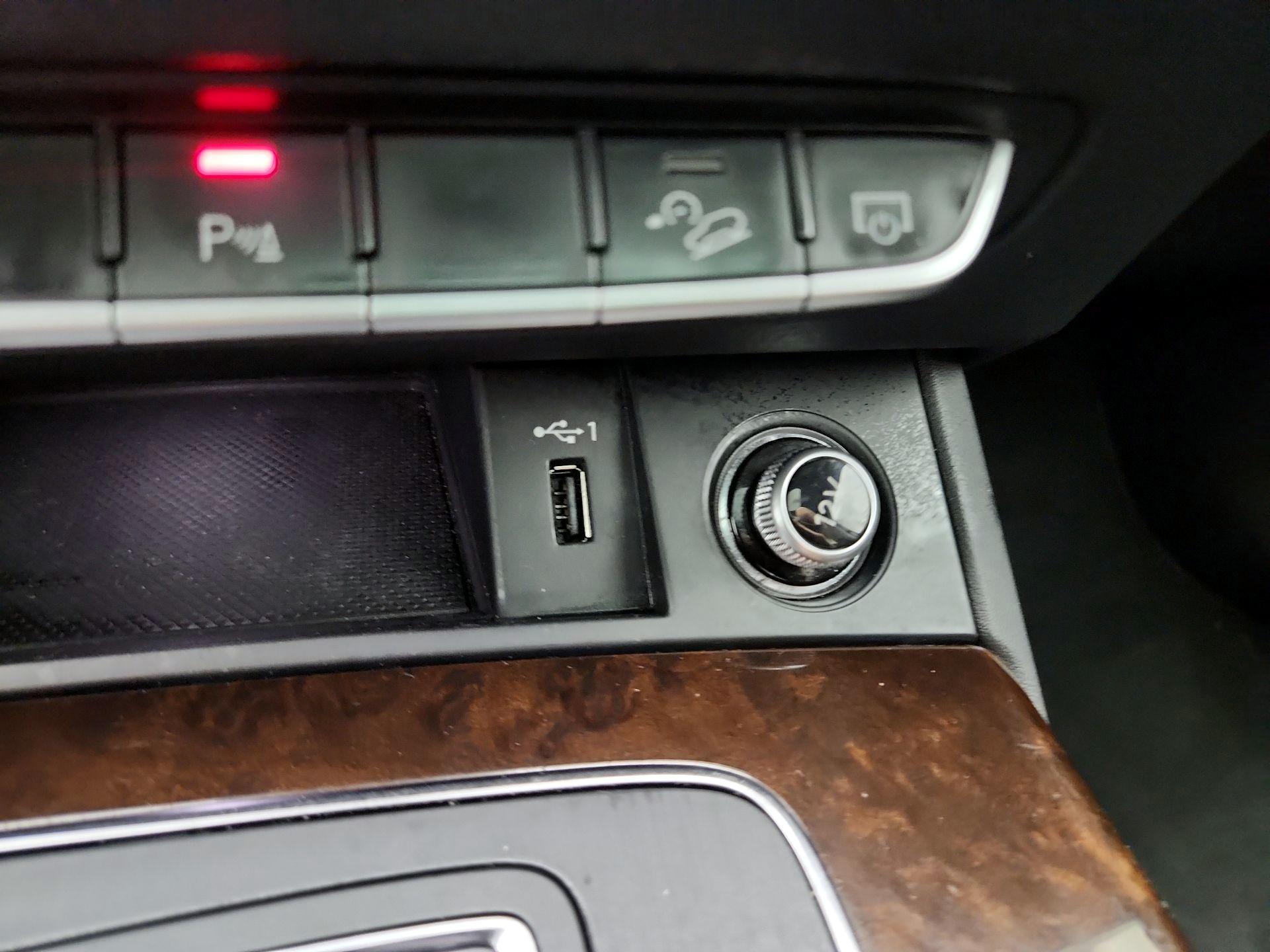 Thumbnail: 2019 Audi Q5 - 19