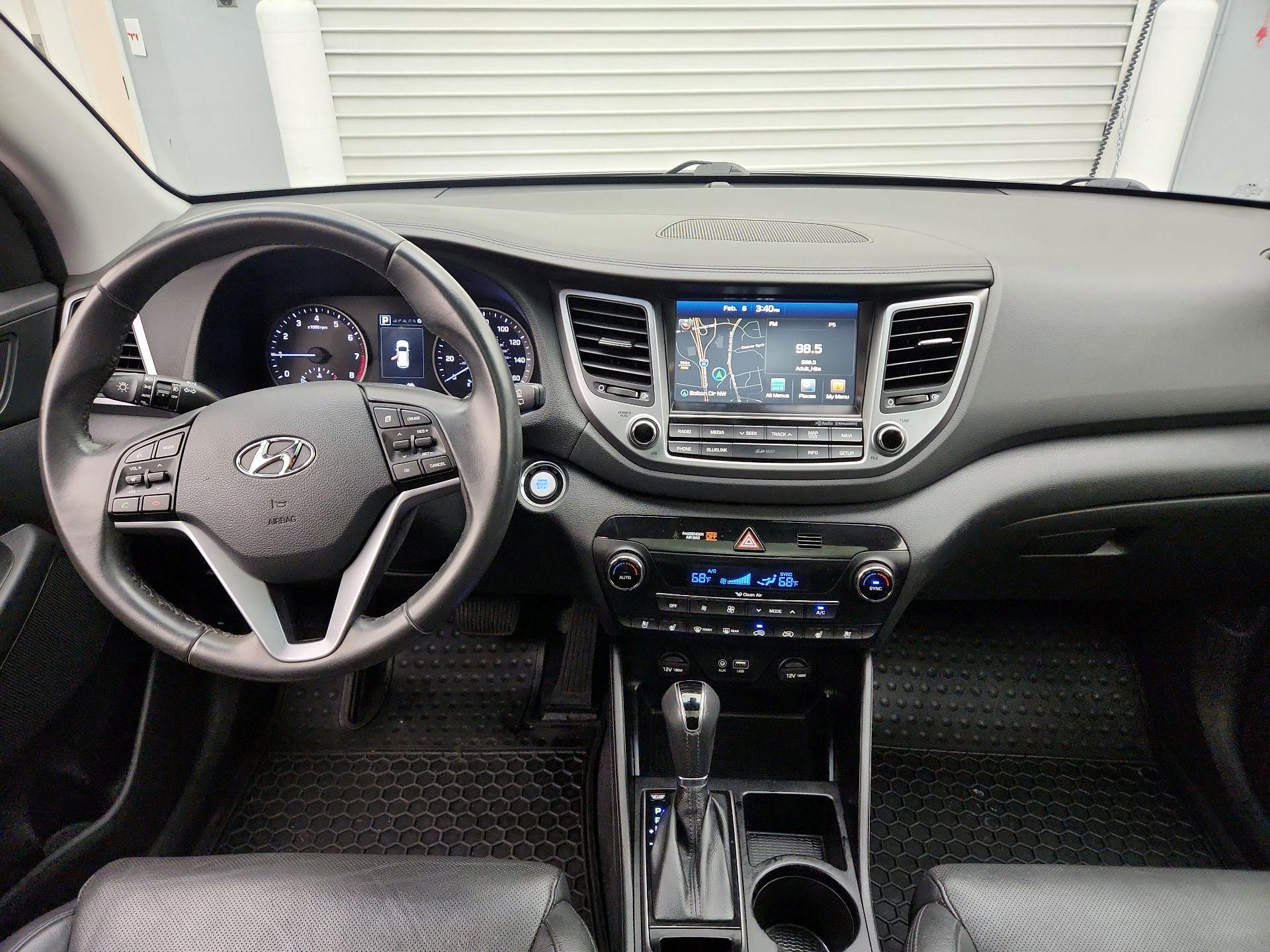 Thumbnail: 2016 Hyundai Tucson - 9