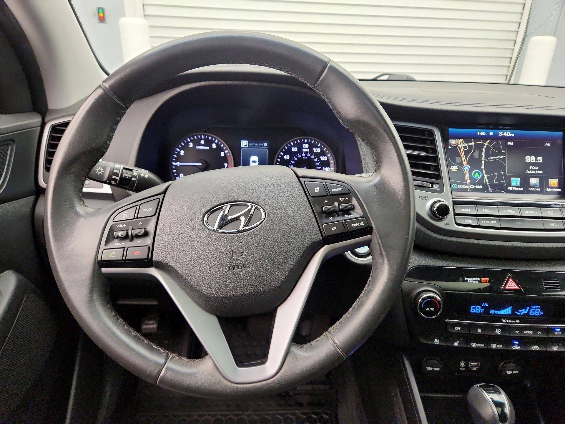 Thumbnail: 2016 Hyundai Tucson - 10