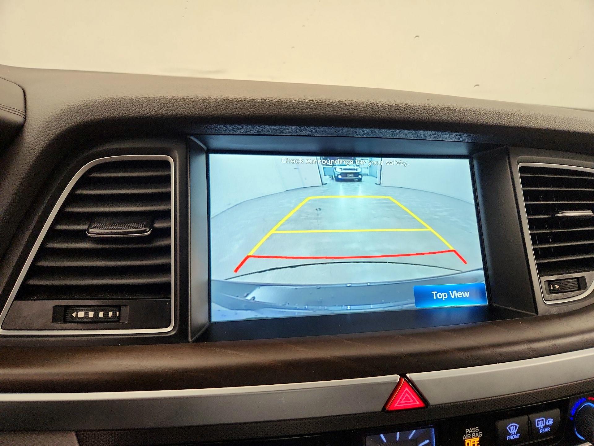 Thumbnail: 2017 Genesis G80 - 15