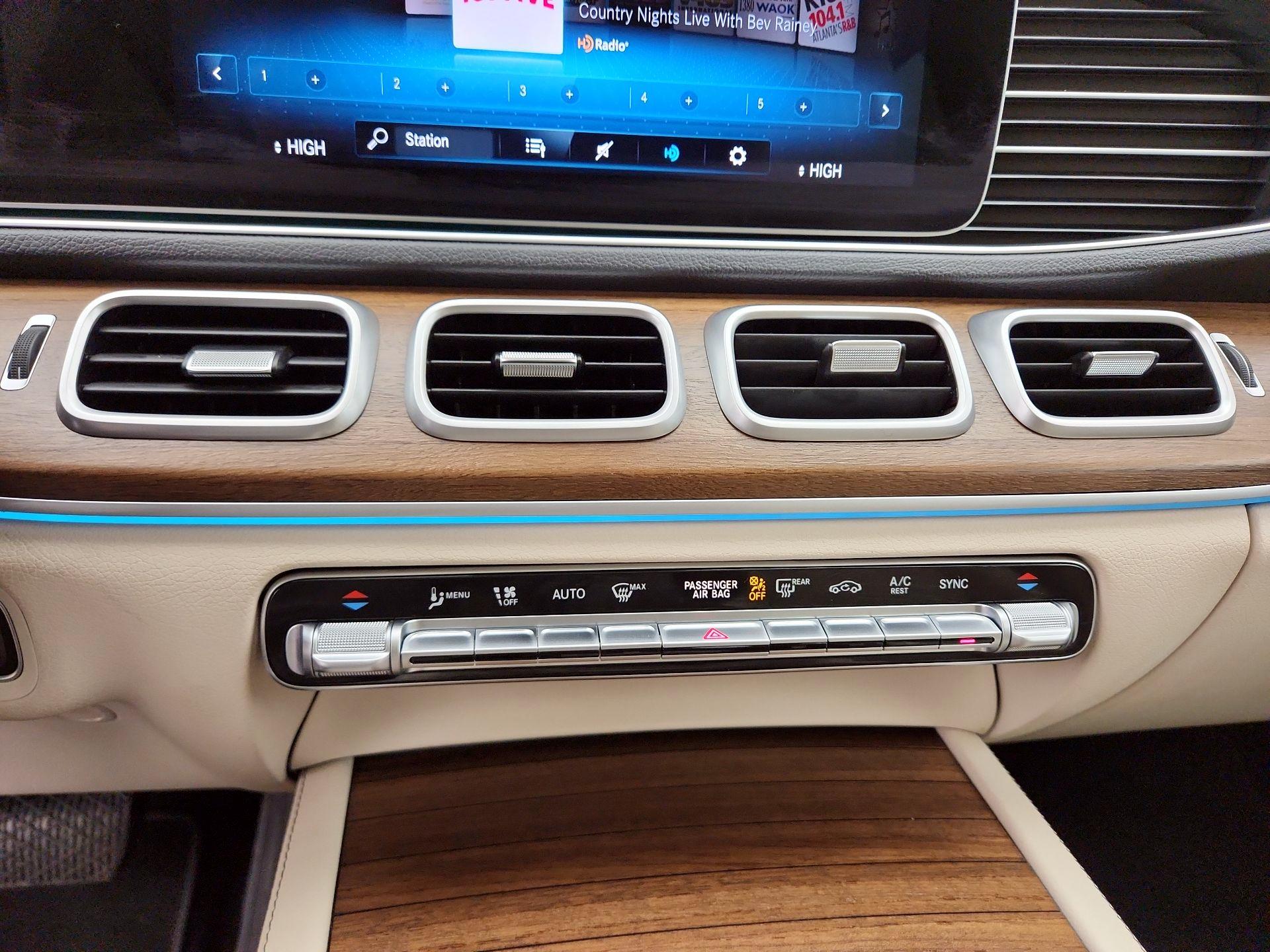 Thumbnail: 2022 Mercedes-Benz GLE - 17