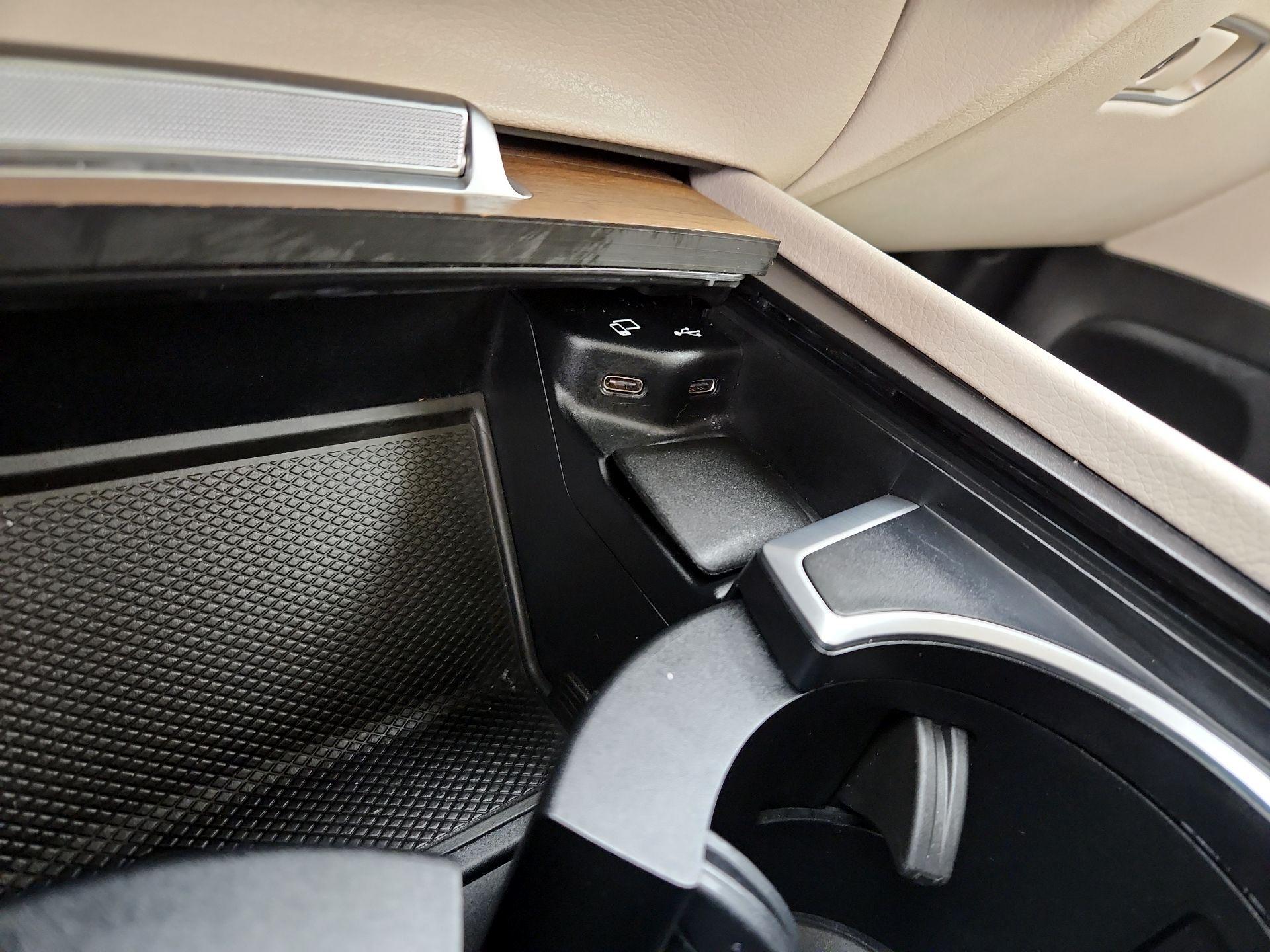 Thumbnail: 2022 Mercedes-Benz GLE - 19