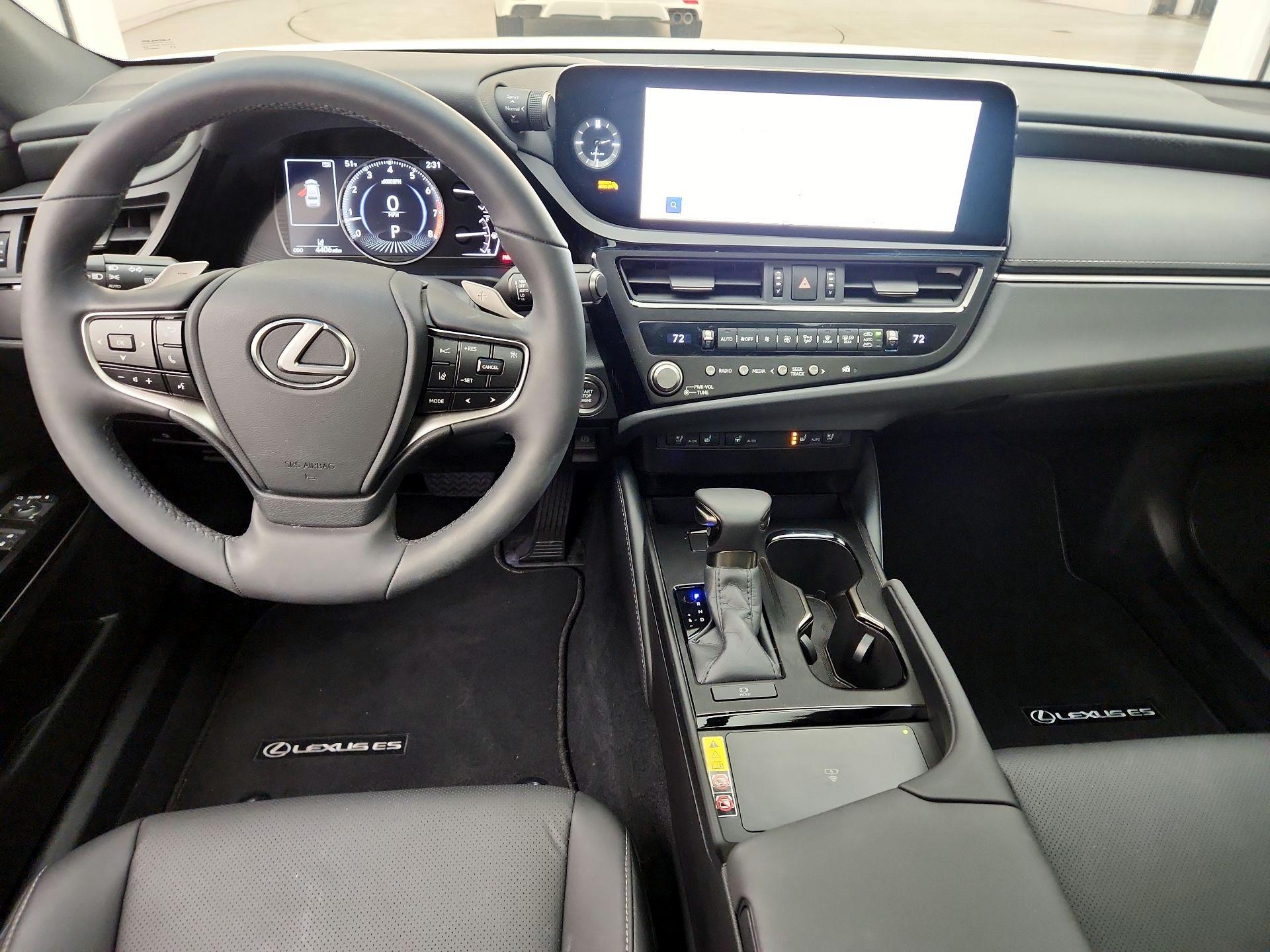 Thumbnail: 2024 Lexus ES - 9