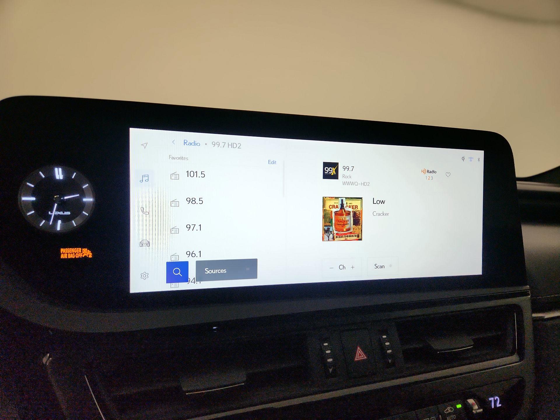 Thumbnail: 2024 Lexus ES - 15