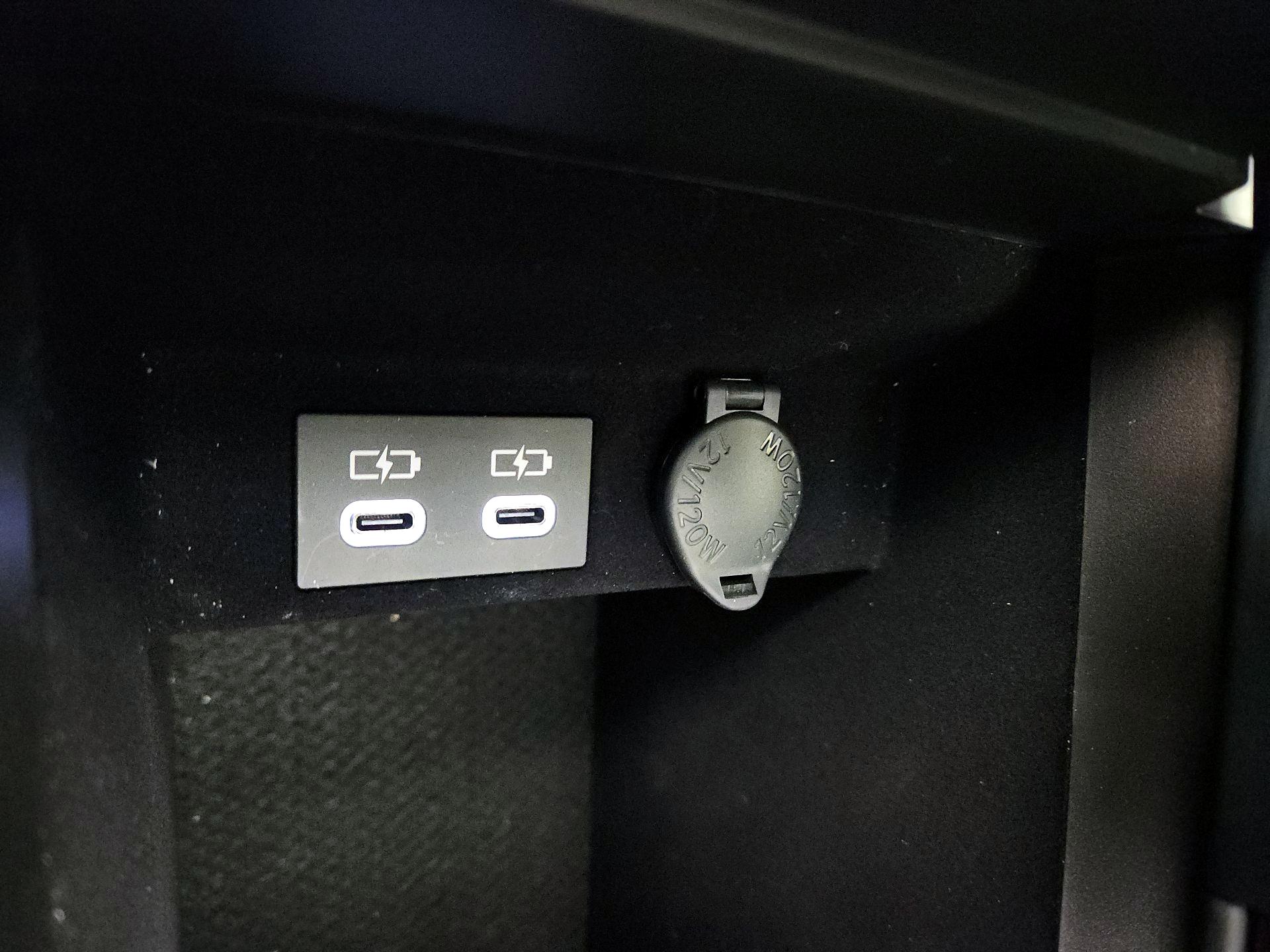 Thumbnail: 2024 Lexus ES - 18