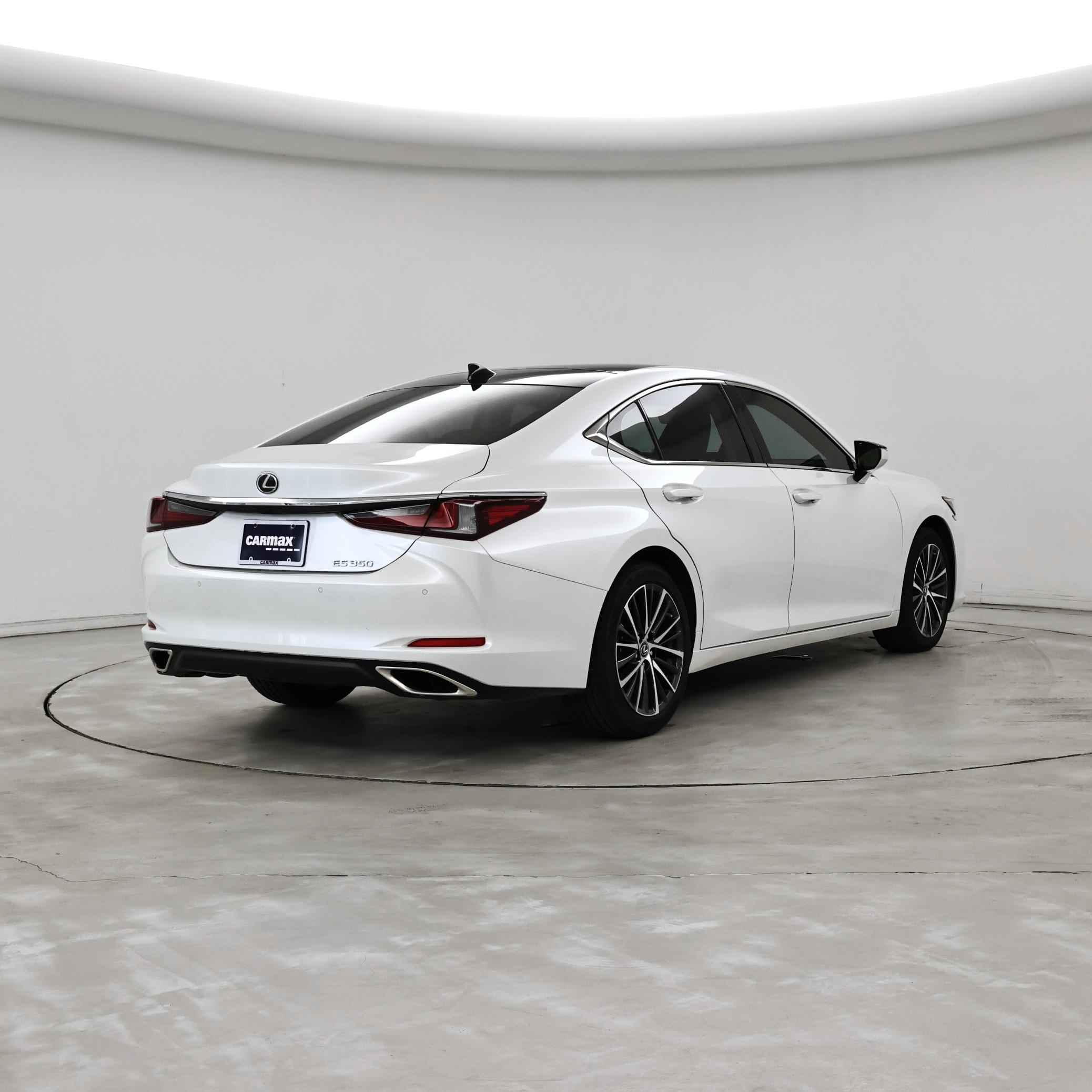 Thumbnail: 2024 Lexus ES - 8