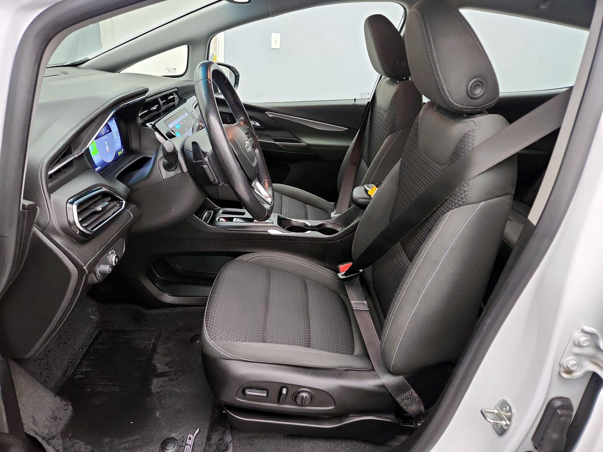 Thumbnail: 2022 Chevrolet Bolt EV - 11