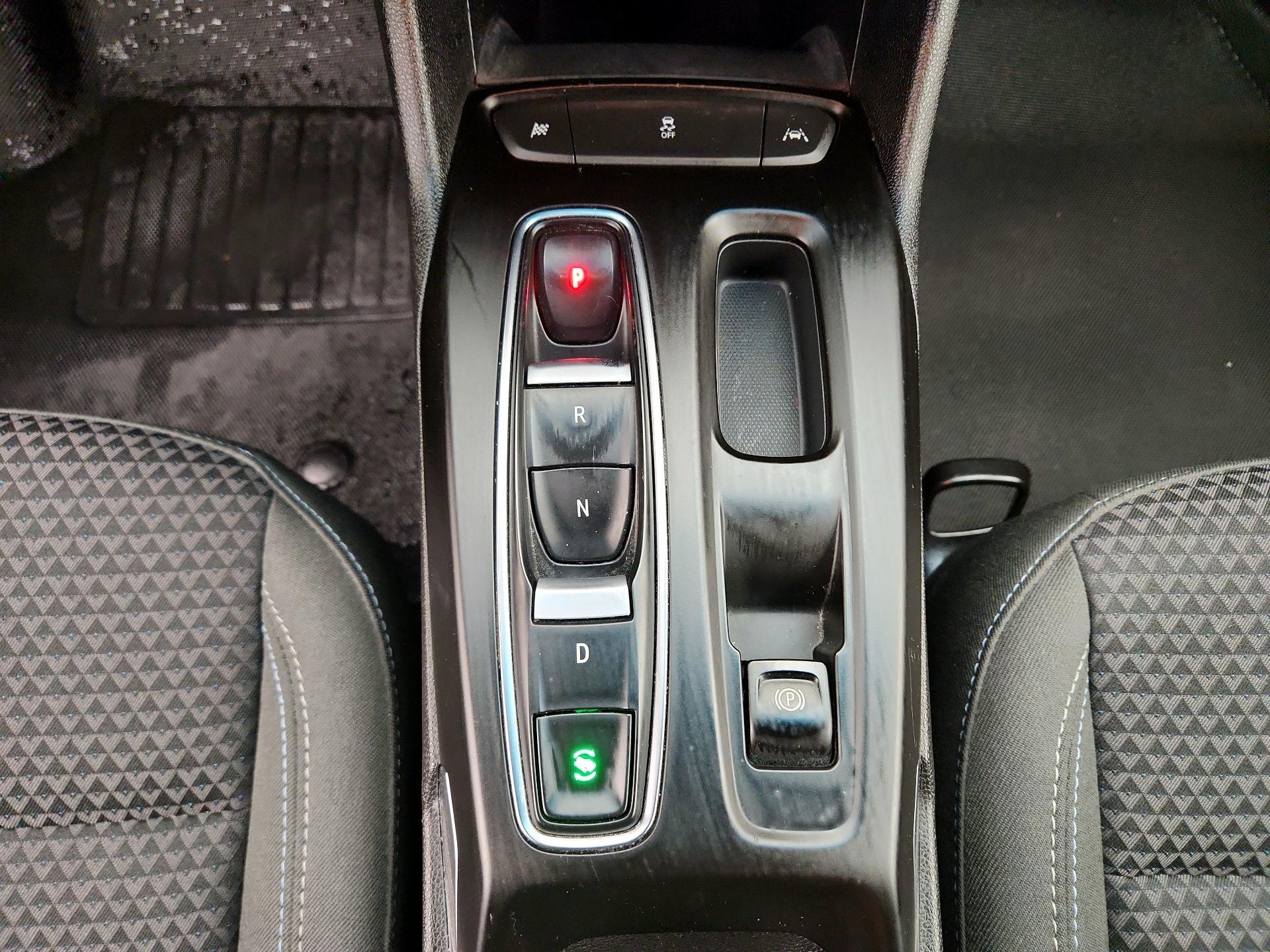 Thumbnail: 2022 Chevrolet Bolt EV - 17