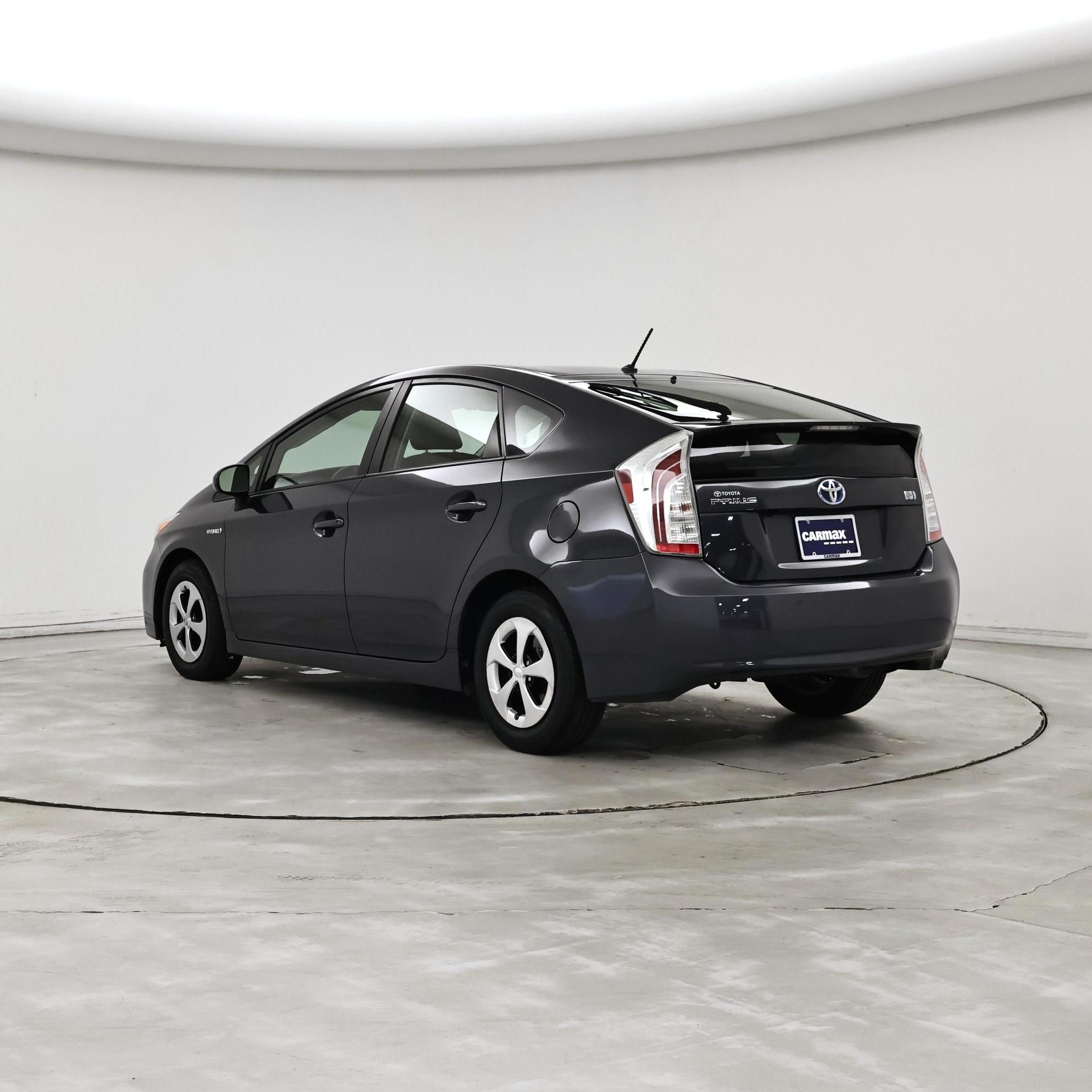 Thumbnail: 2015 Toyota Prius - 2