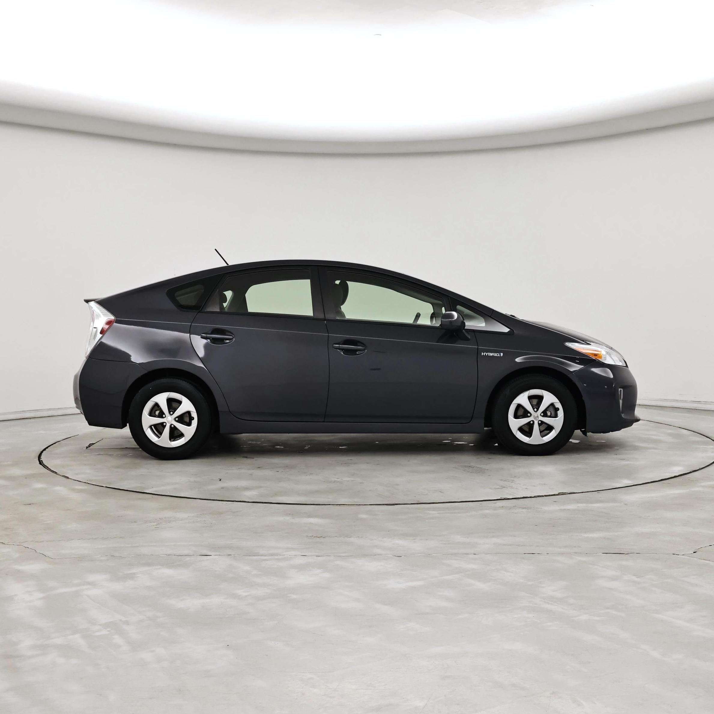 Thumbnail: 2015 Toyota Prius - 7