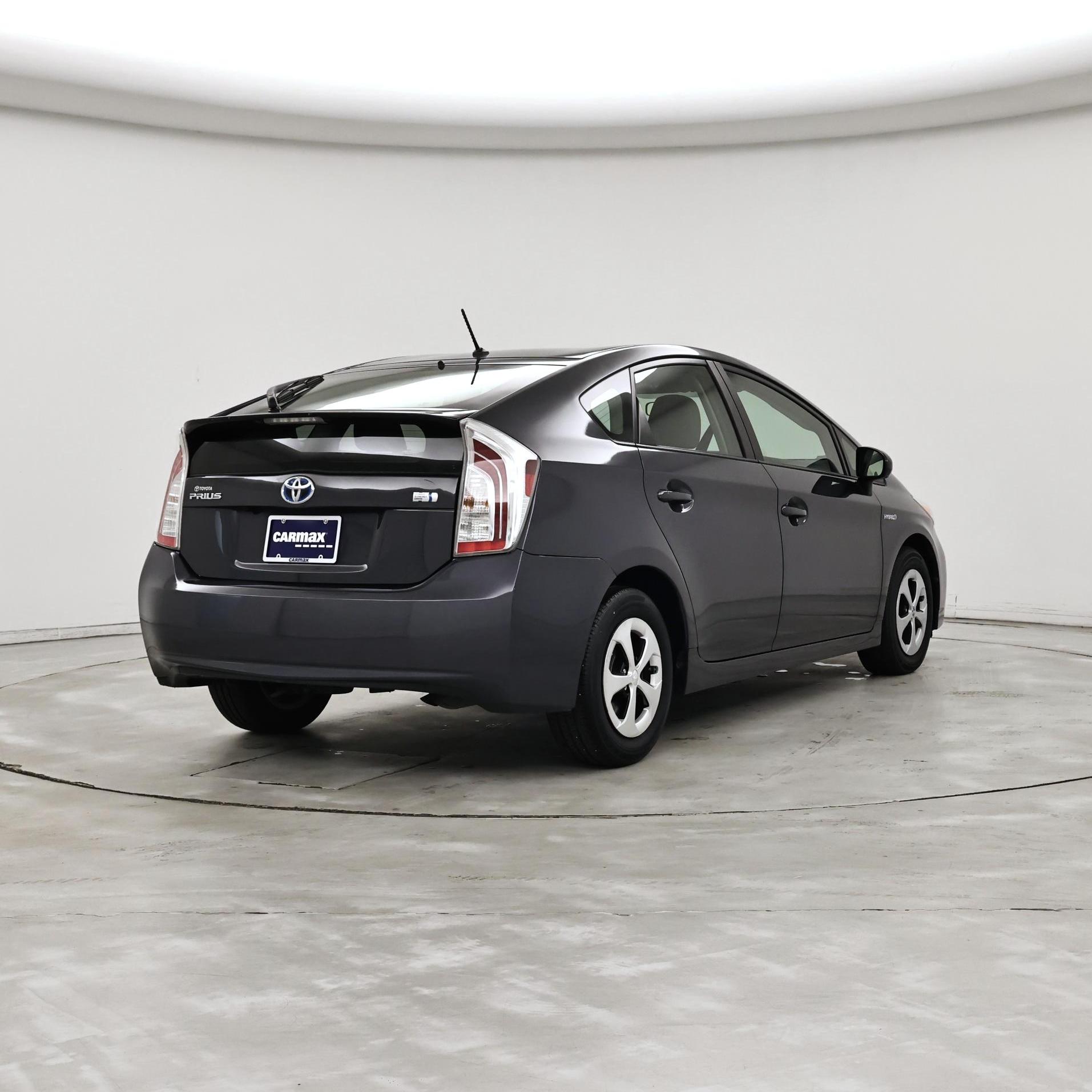 Thumbnail: 2015 Toyota Prius - 8