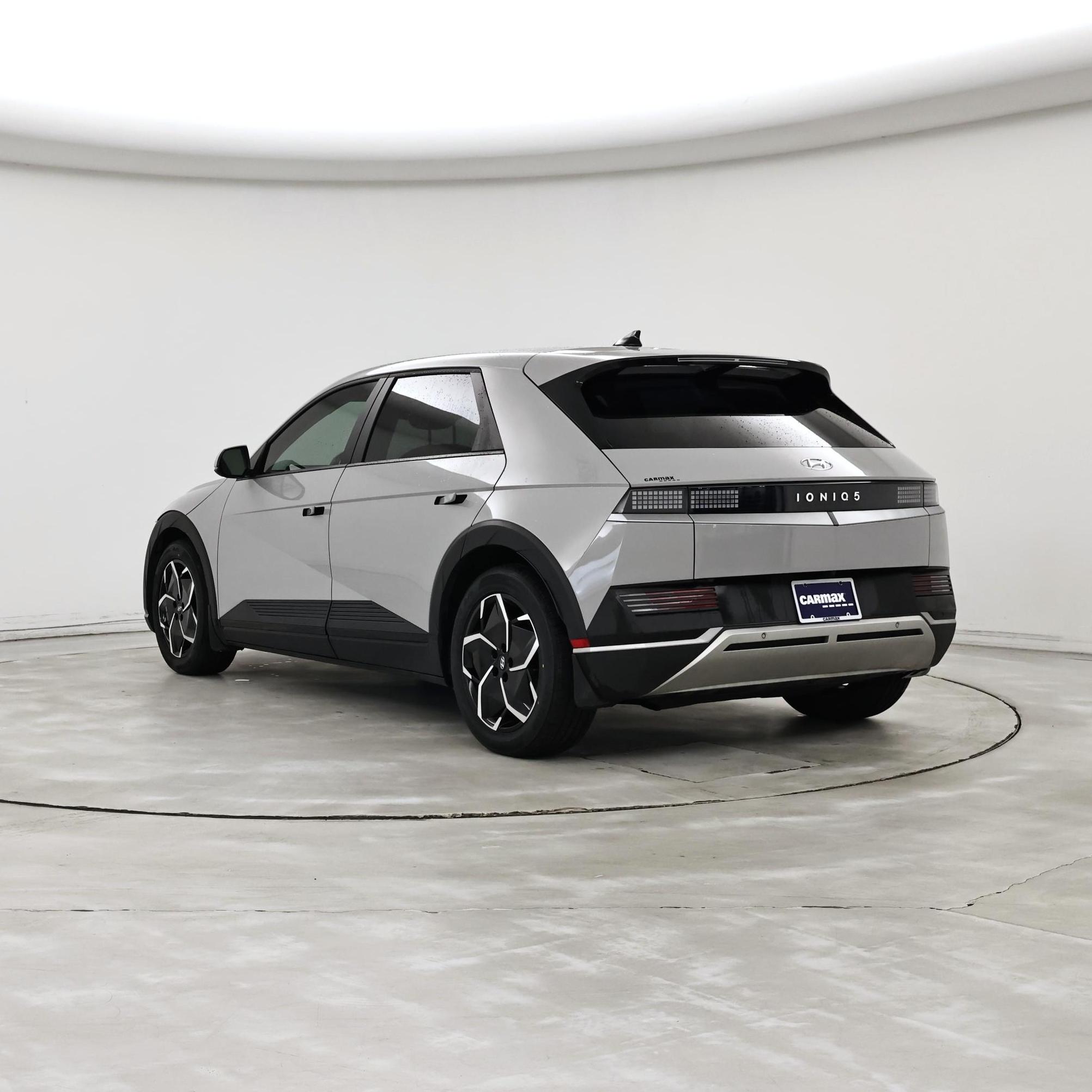 Thumbnail: 2023 Hyundai Ioniq 5 - 2