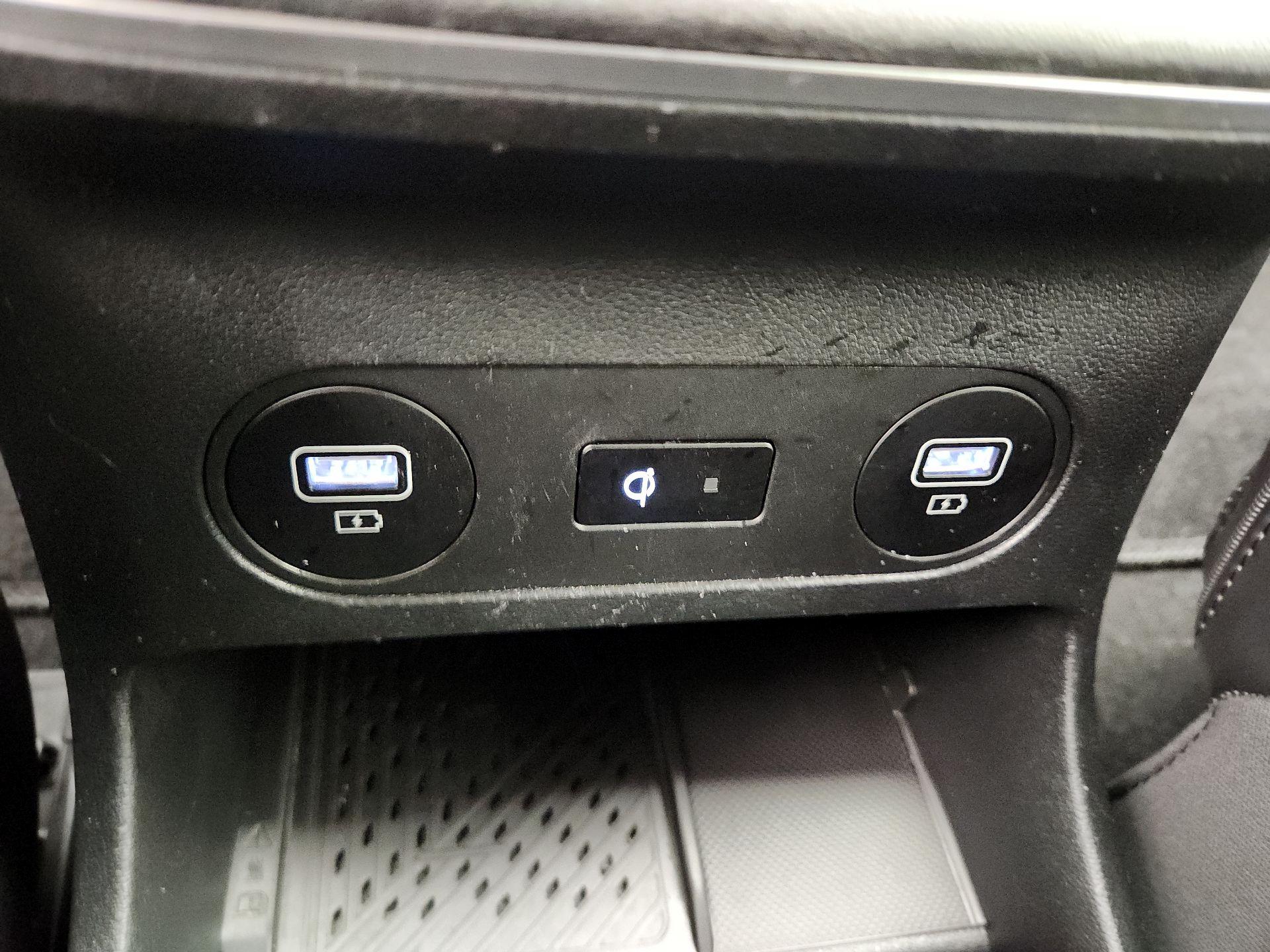 Thumbnail: 2023 Hyundai Ioniq 5 - 19