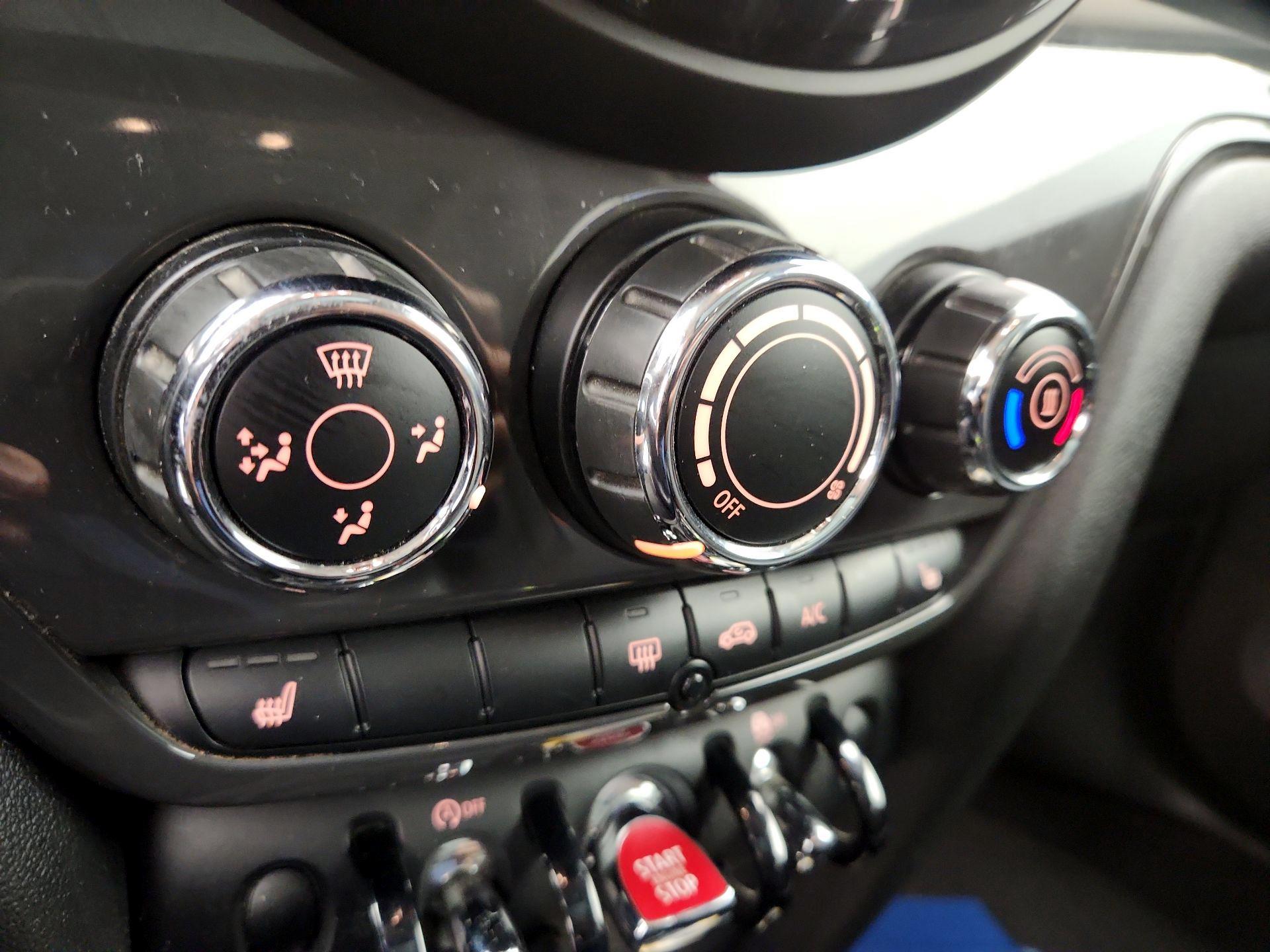 Thumbnail: 2019 MINI Cooper Countryman - 16