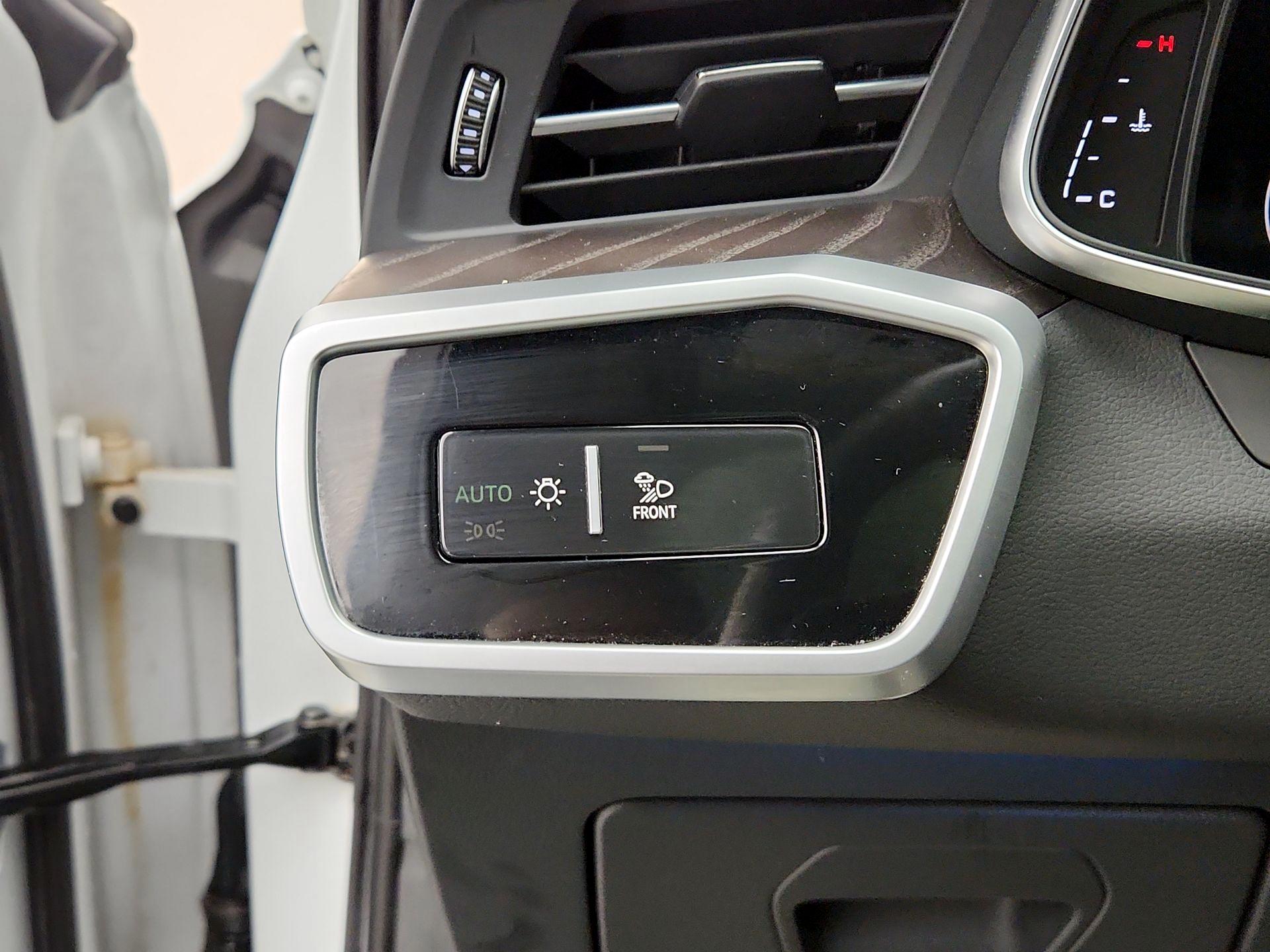 Thumbnail: 2021 Audi A6 - 13