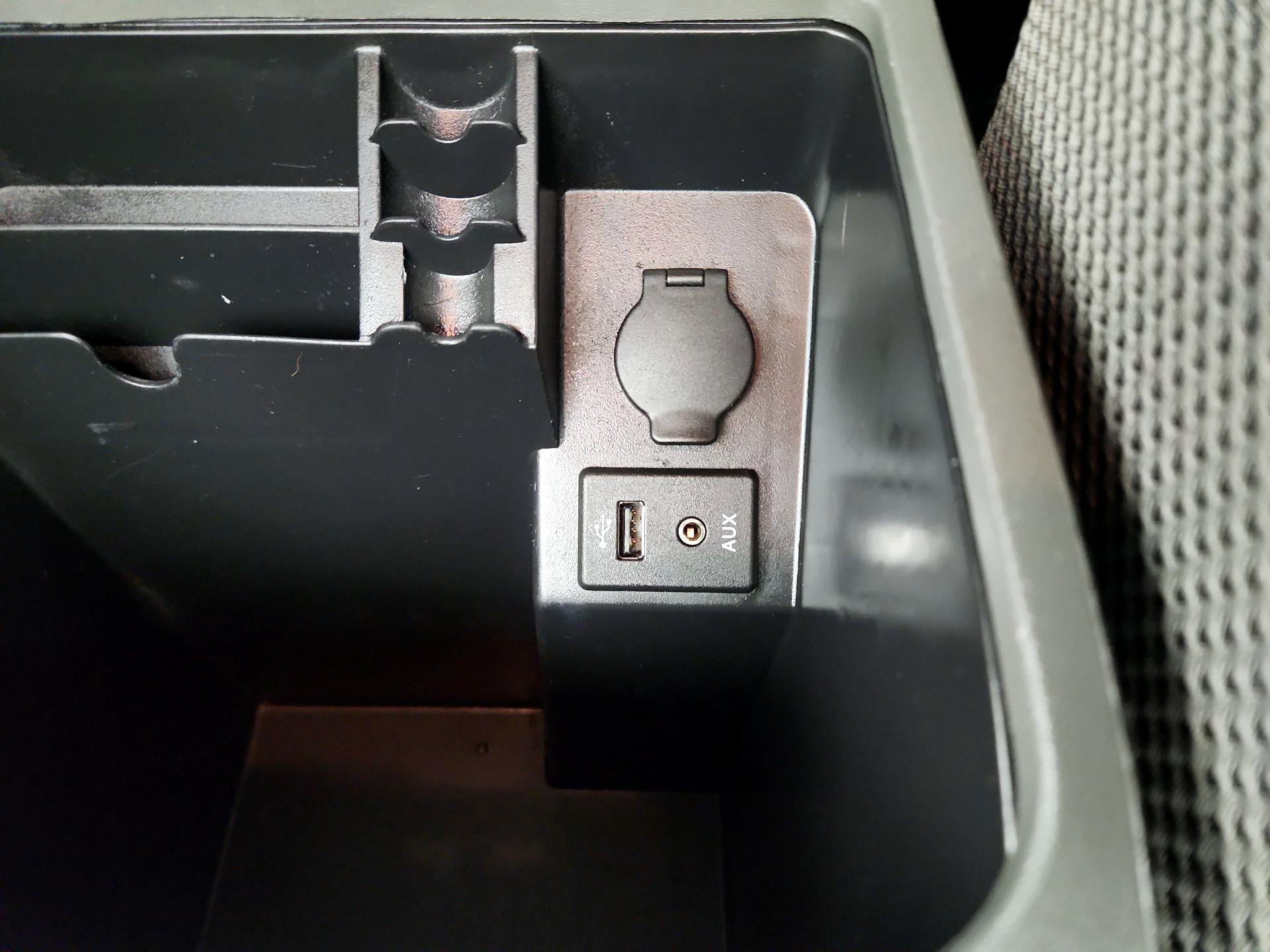 Thumbnail: 2016 Nissan Frontier - 18