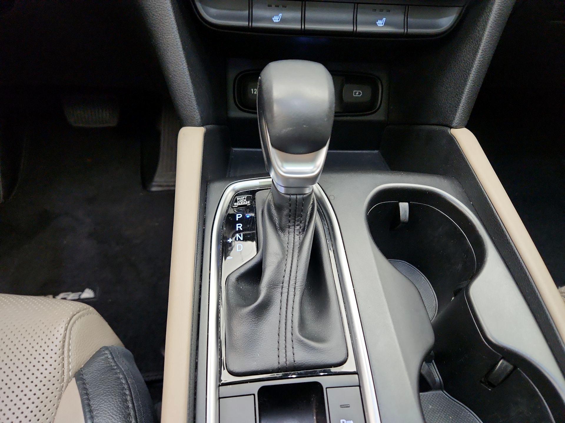 Thumbnail: 2019 Hyundai Santa Fe - 17