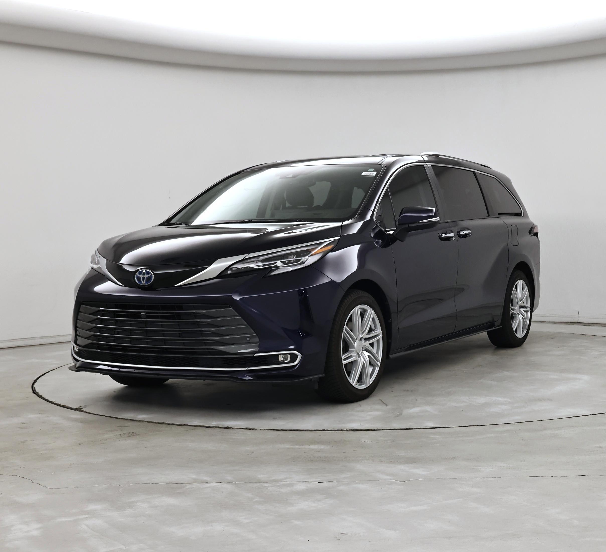 Thumbnail: 2023 Toyota Sienna - 4