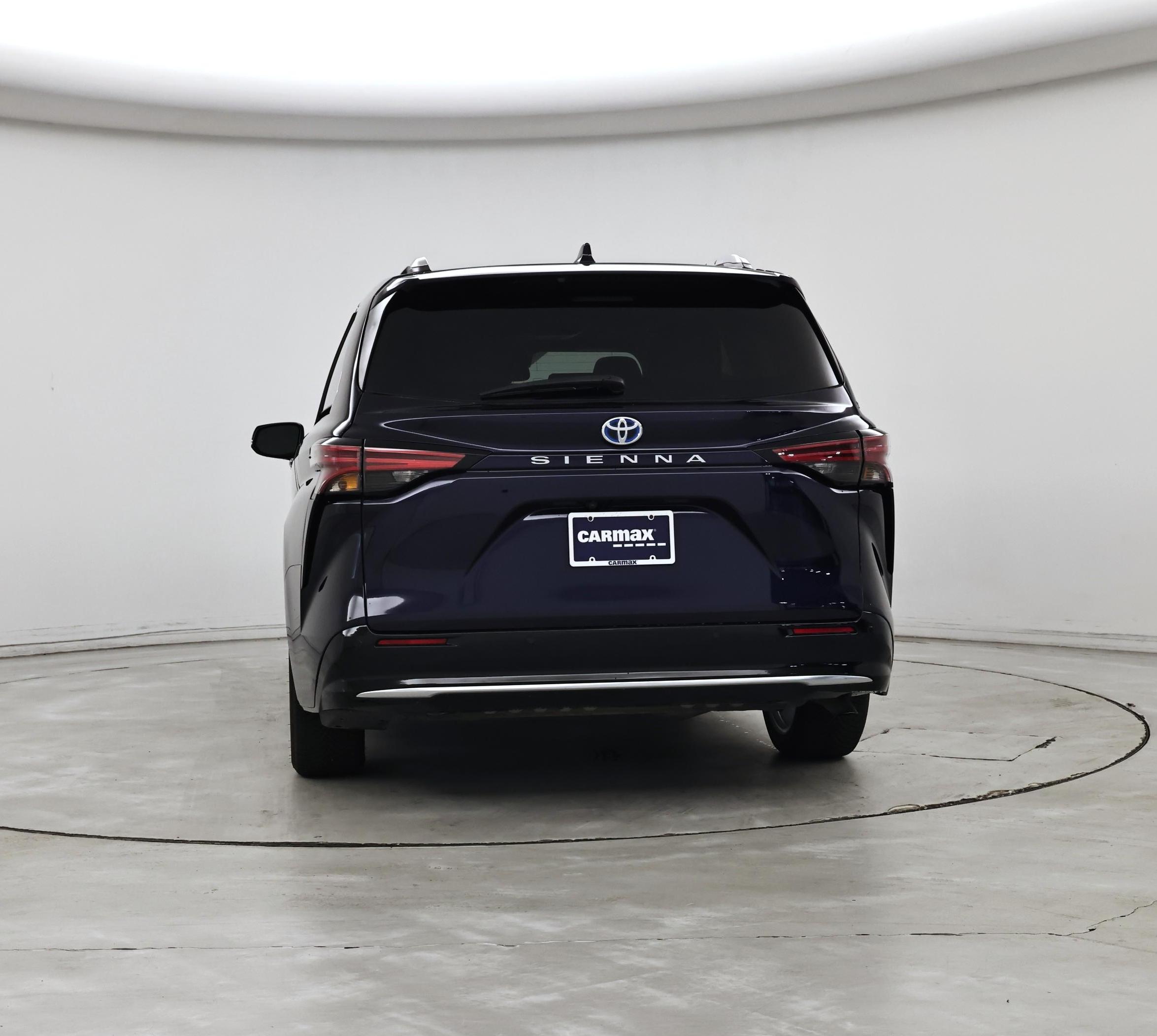 Thumbnail: 2023 Toyota Sienna - 6