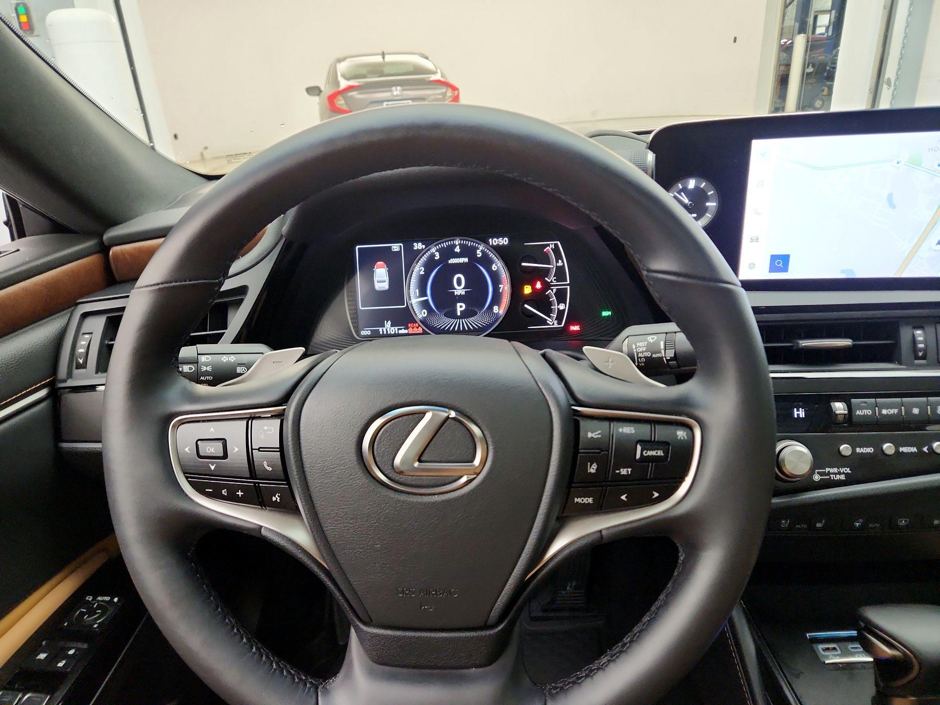 Thumbnail: 2025 Lexus ES - 10