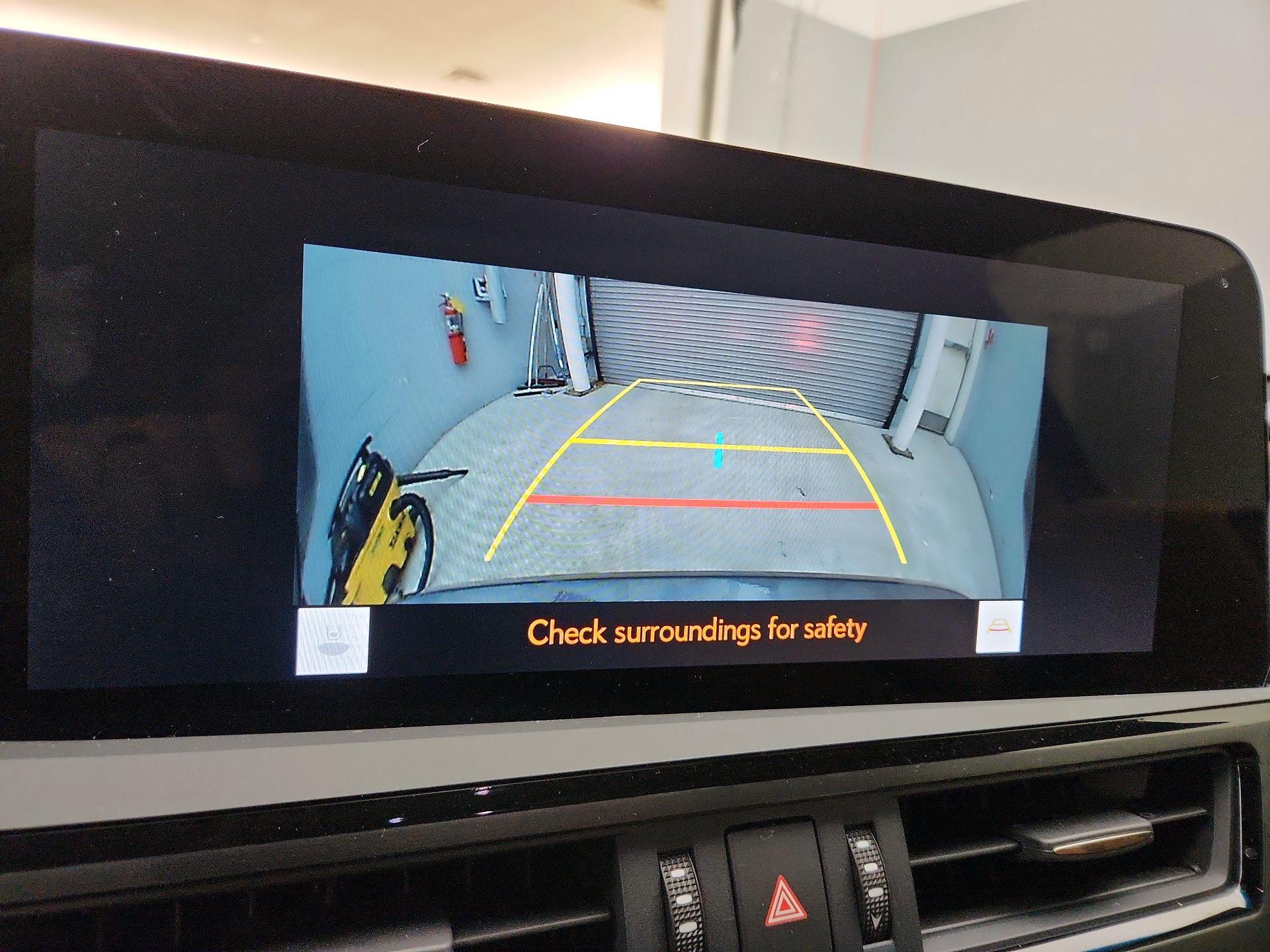 Thumbnail: 2025 Lexus ES - 15