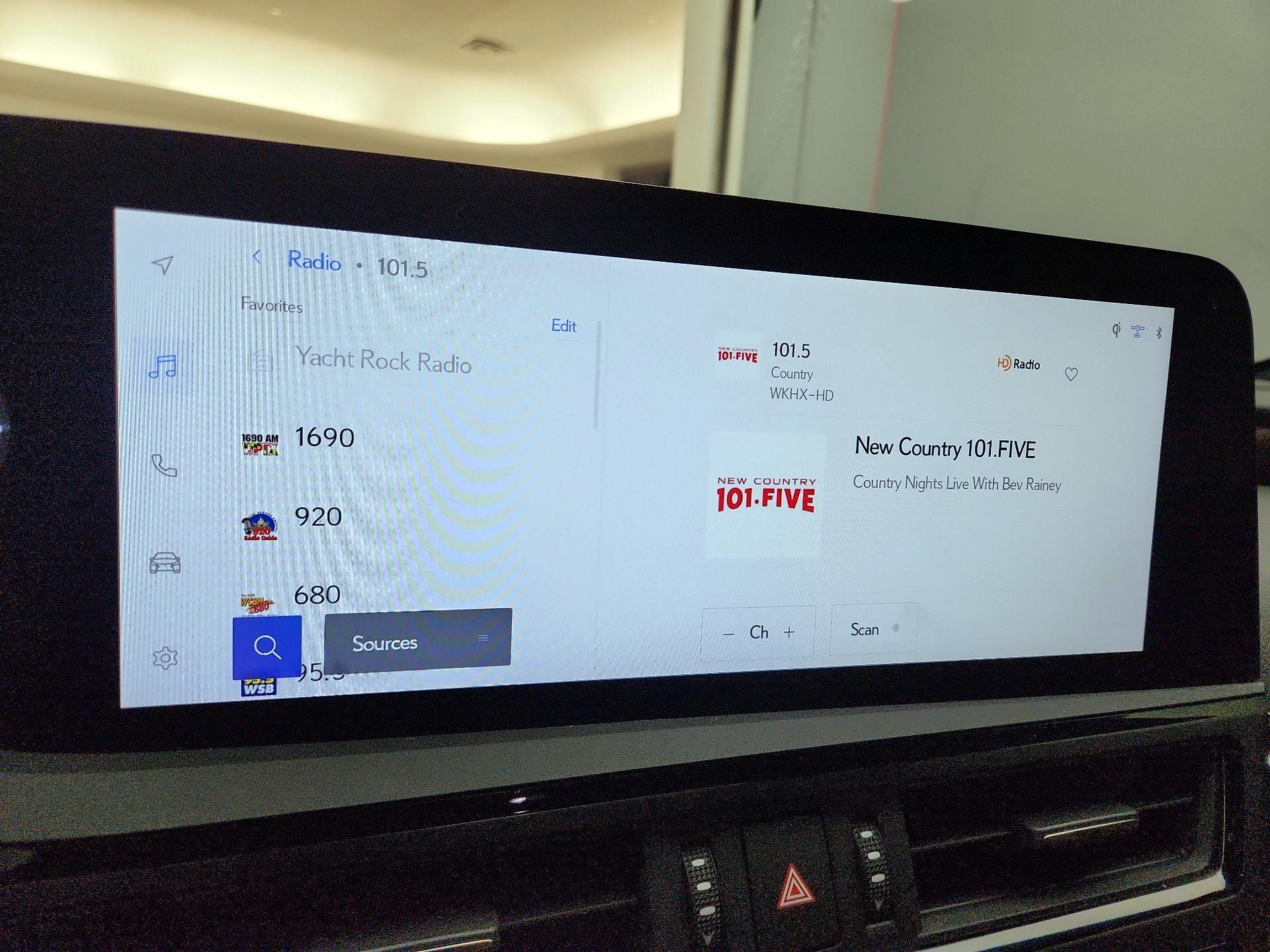 Thumbnail: 2025 Lexus ES - 16