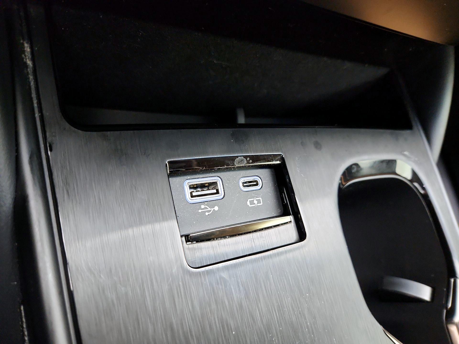 Thumbnail: 2025 Lexus ES - 19