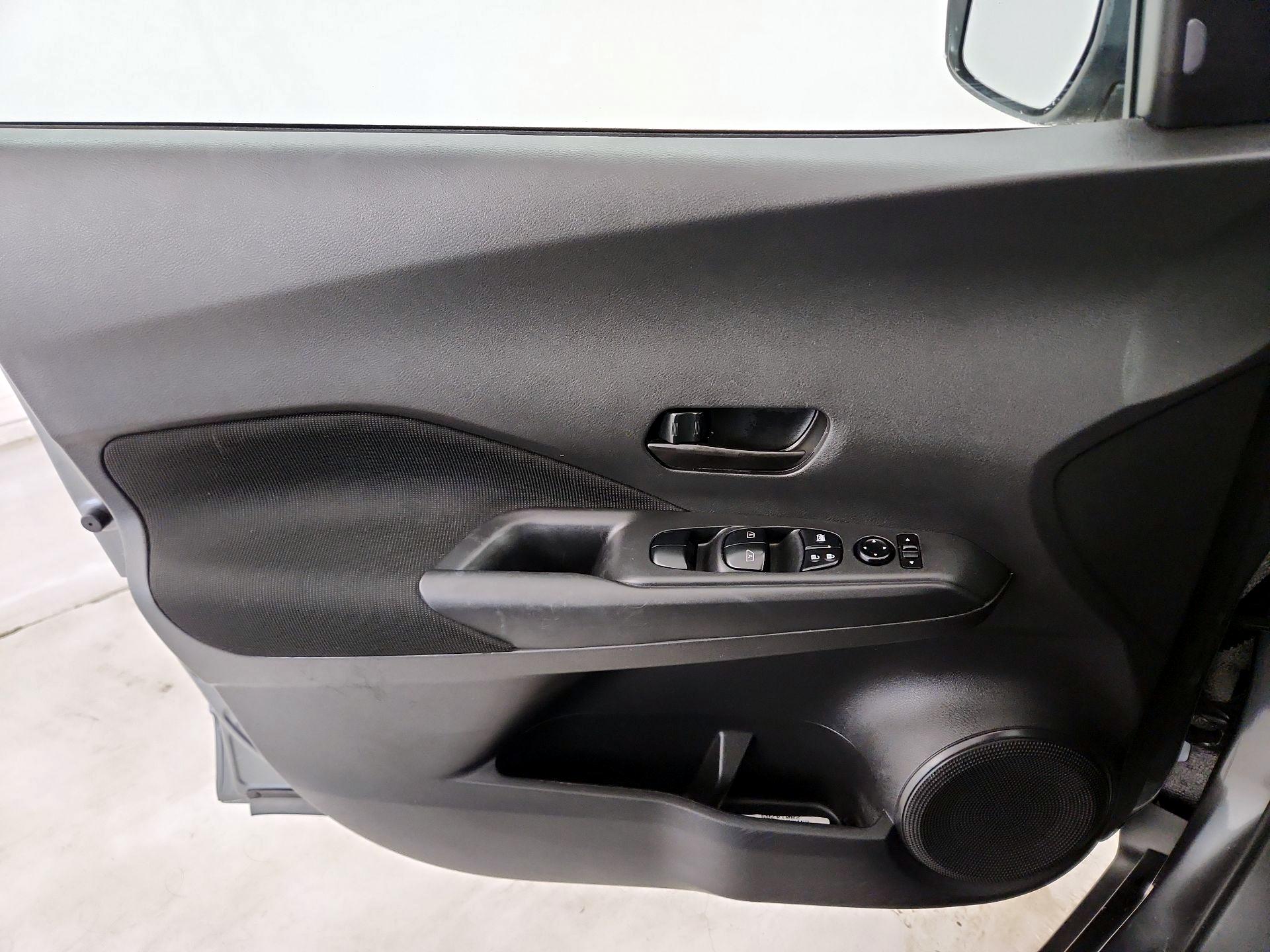 Thumbnail: 2024 Nissan Kicks - 12