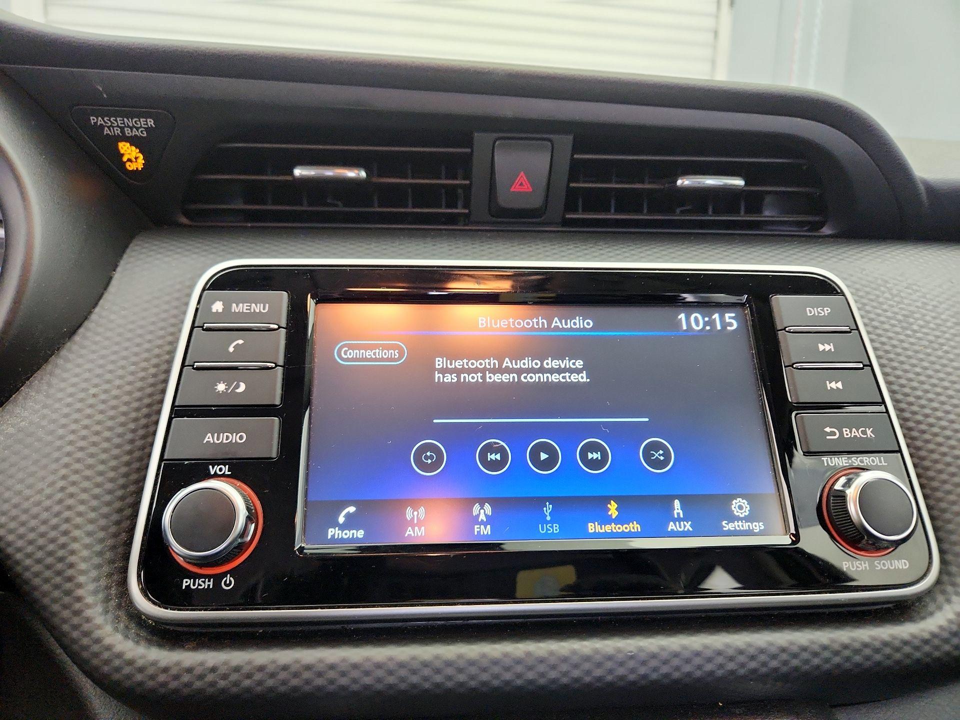 Thumbnail: 2024 Nissan Kicks - 15