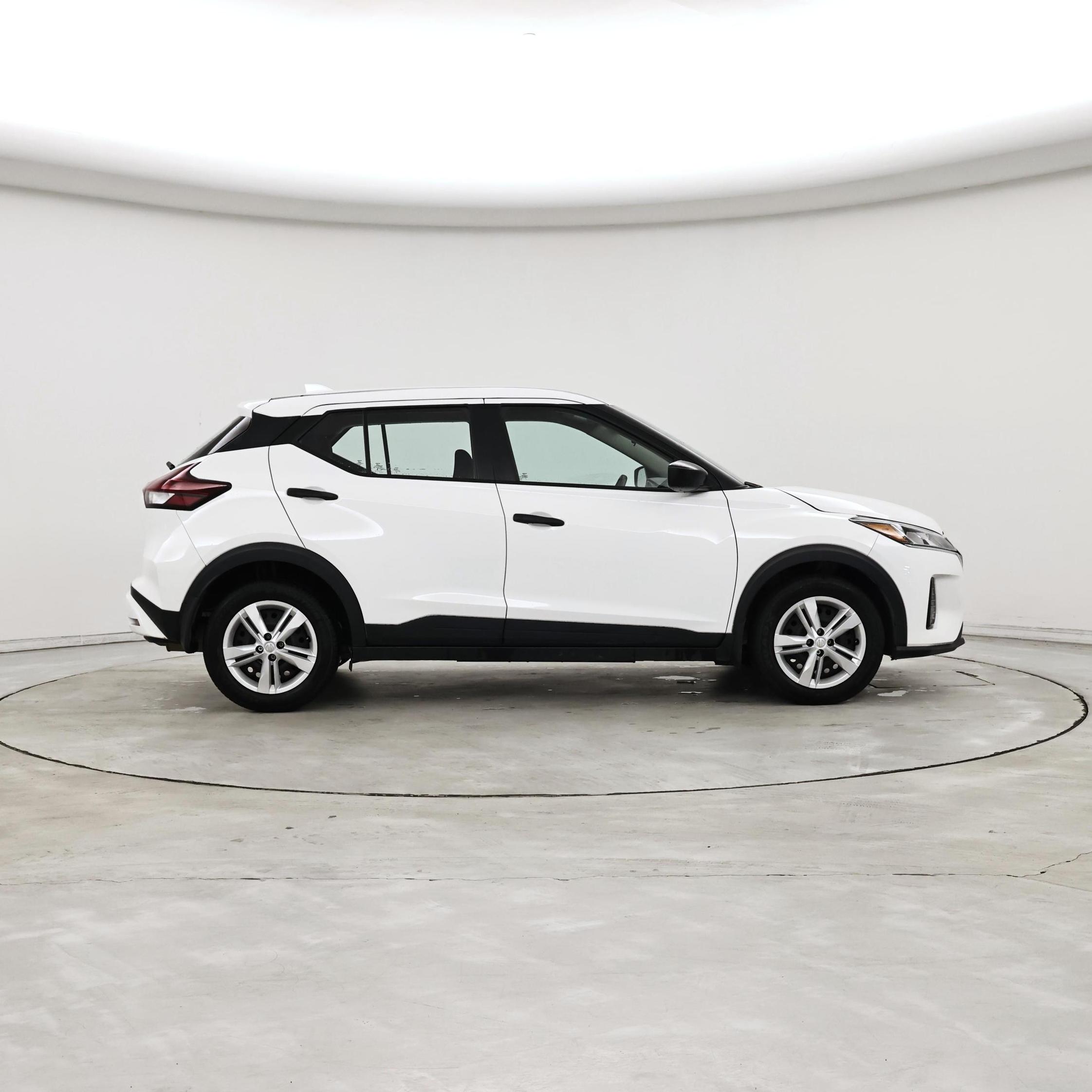 Thumbnail: 2024 Nissan Kicks - 7