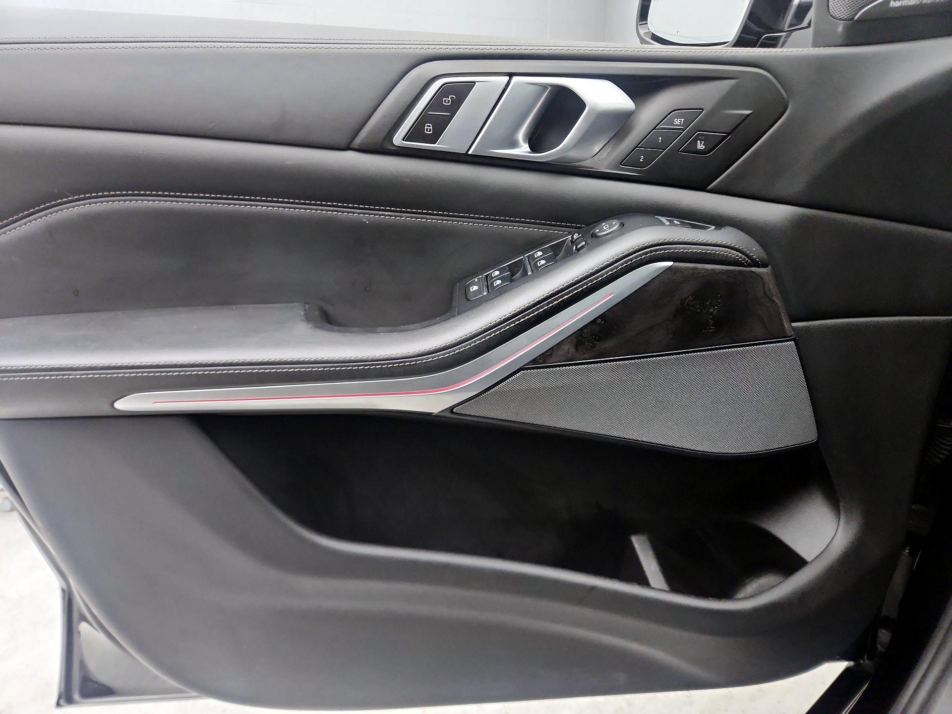 Thumbnail: 2021 BMW X5 - 12