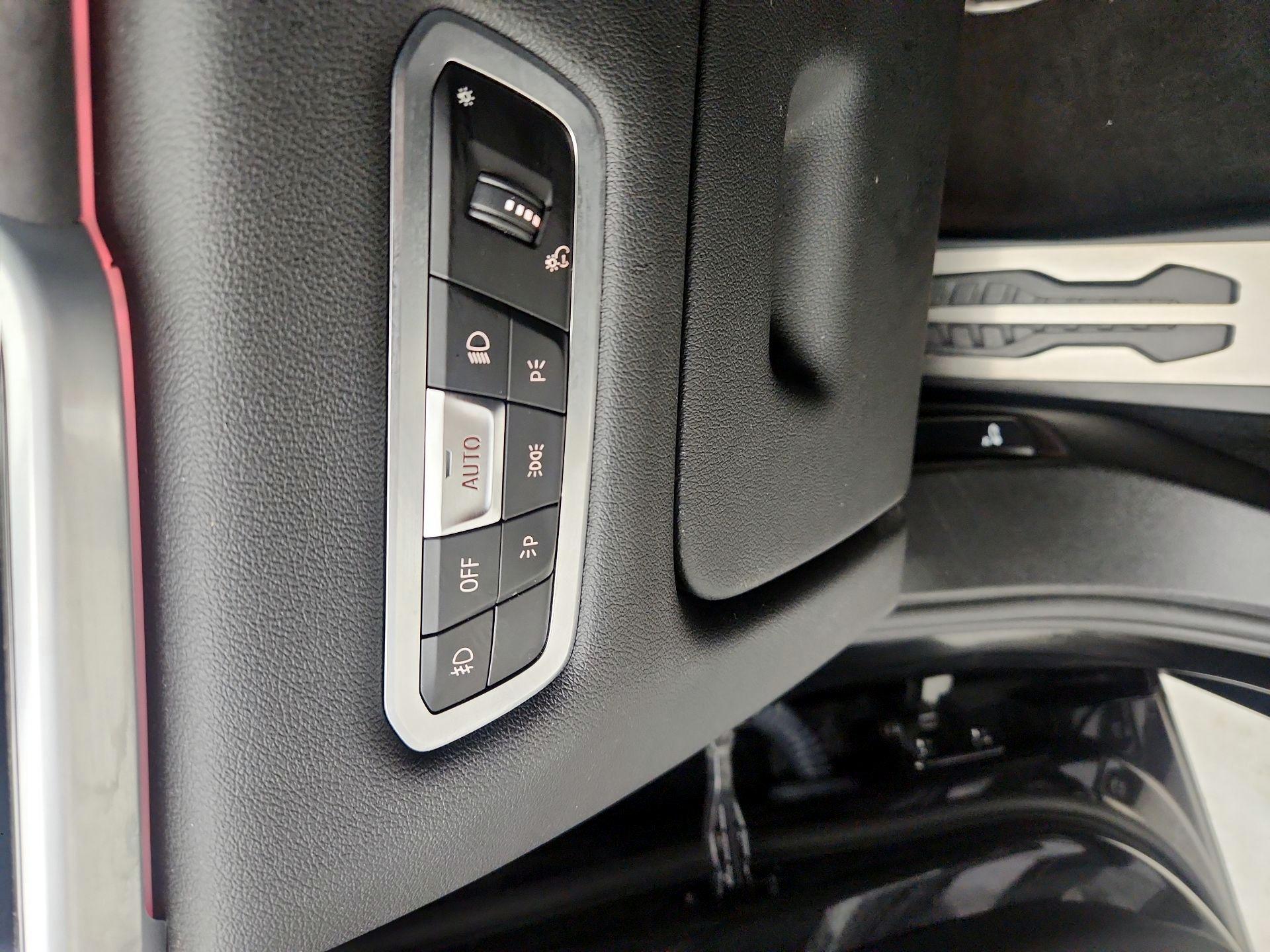 Thumbnail: 2021 BMW X5 - 13