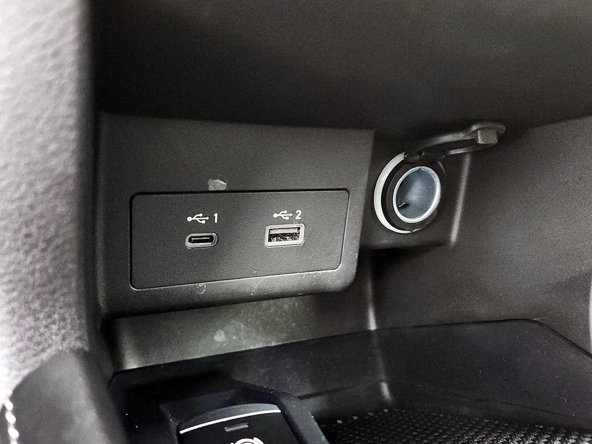 Thumbnail: 2024 Nissan Kicks - 17