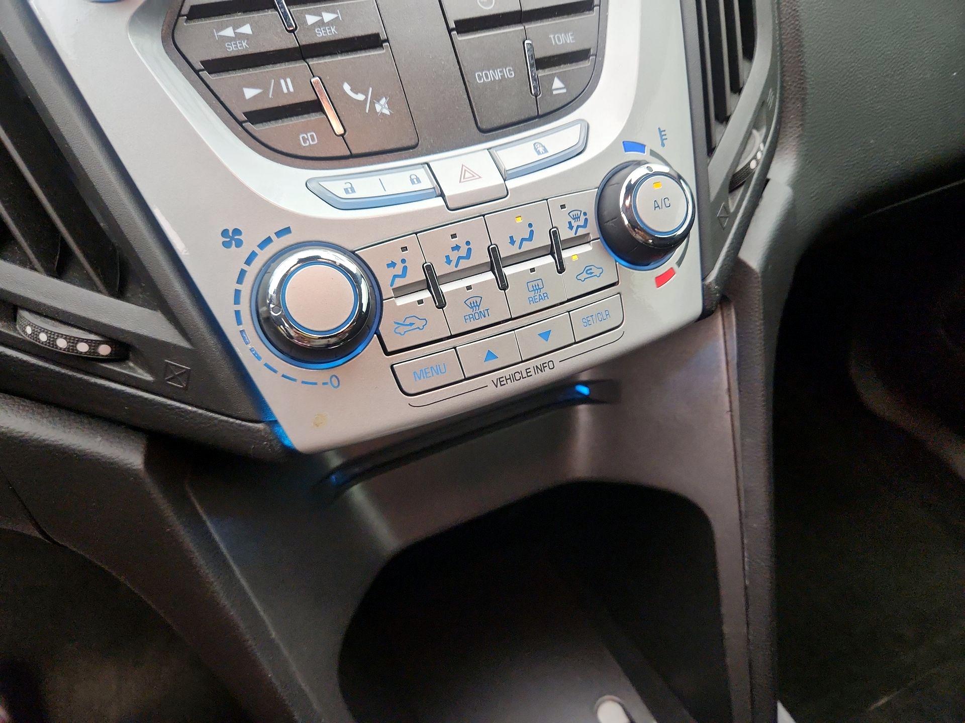 Thumbnail: 2015 Chevrolet Equinox - 15