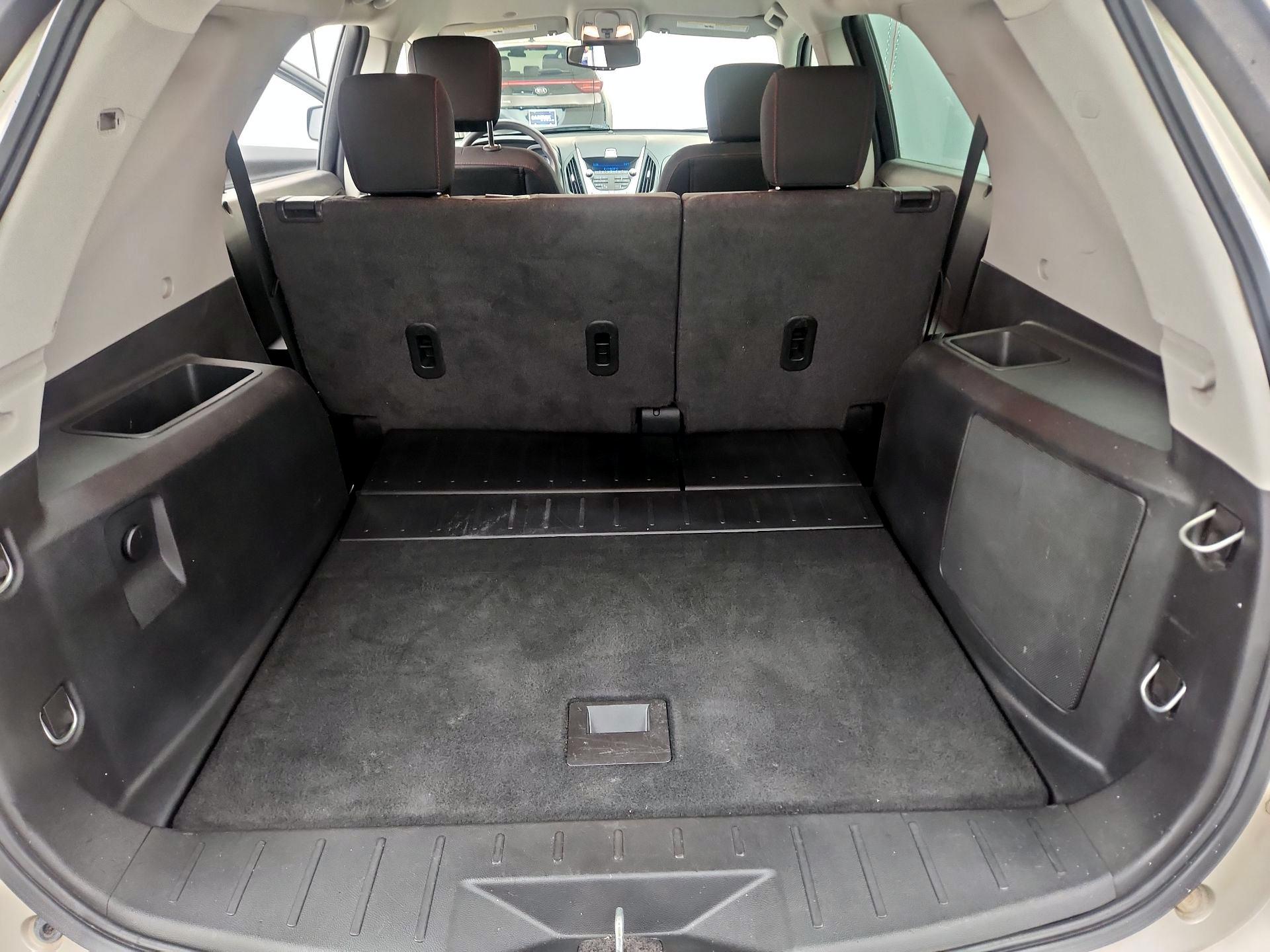 Thumbnail: 2015 Chevrolet Equinox - 19