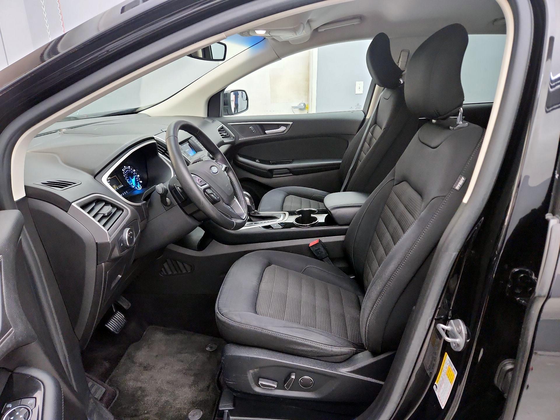 Thumbnail: 2017 Ford Edge - 11