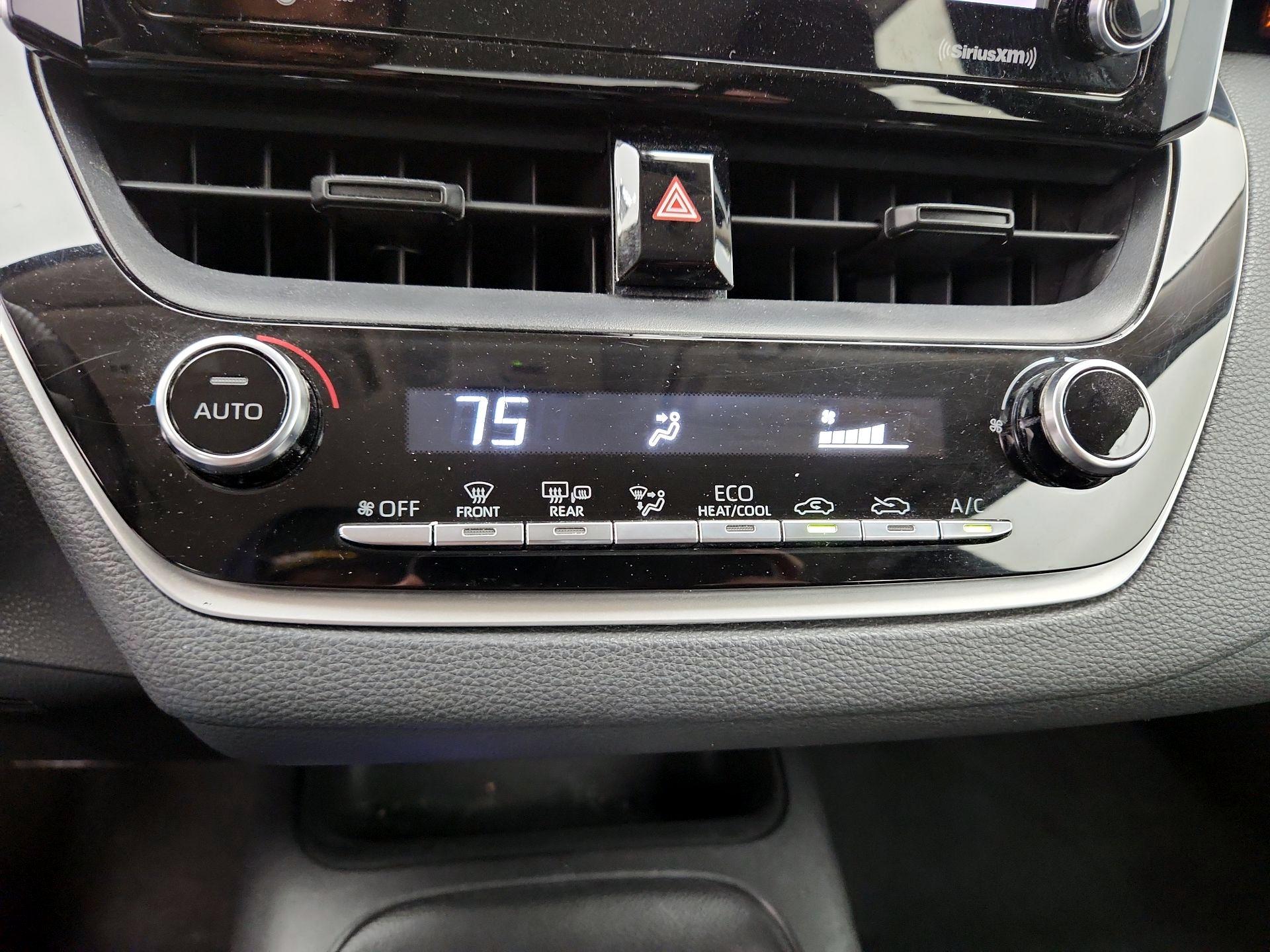 Thumbnail: 2021 Toyota Corolla - 16