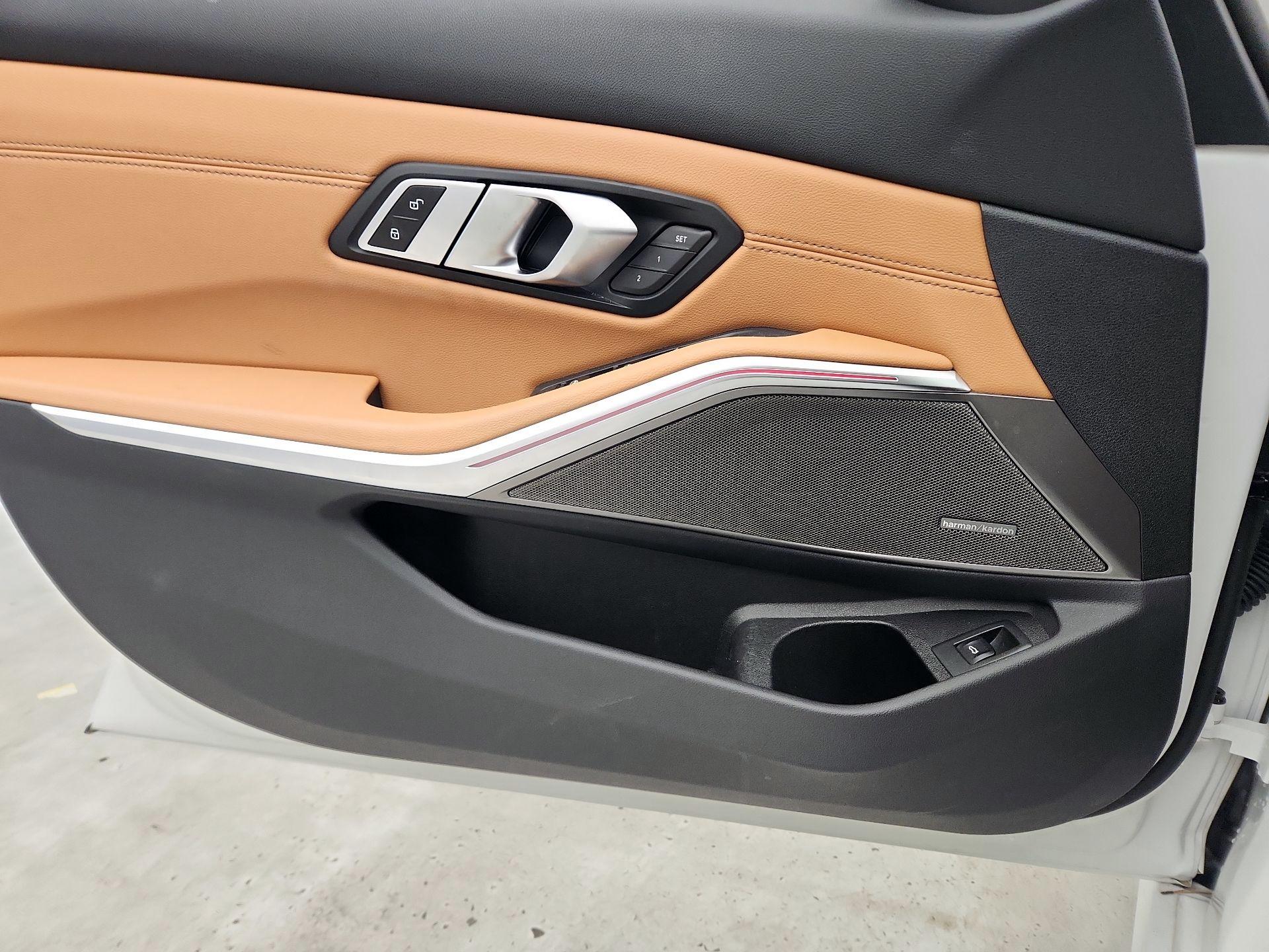 Thumbnail: 2021 BMW 3 Series - 12